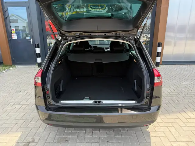 Citroen C5 view 10