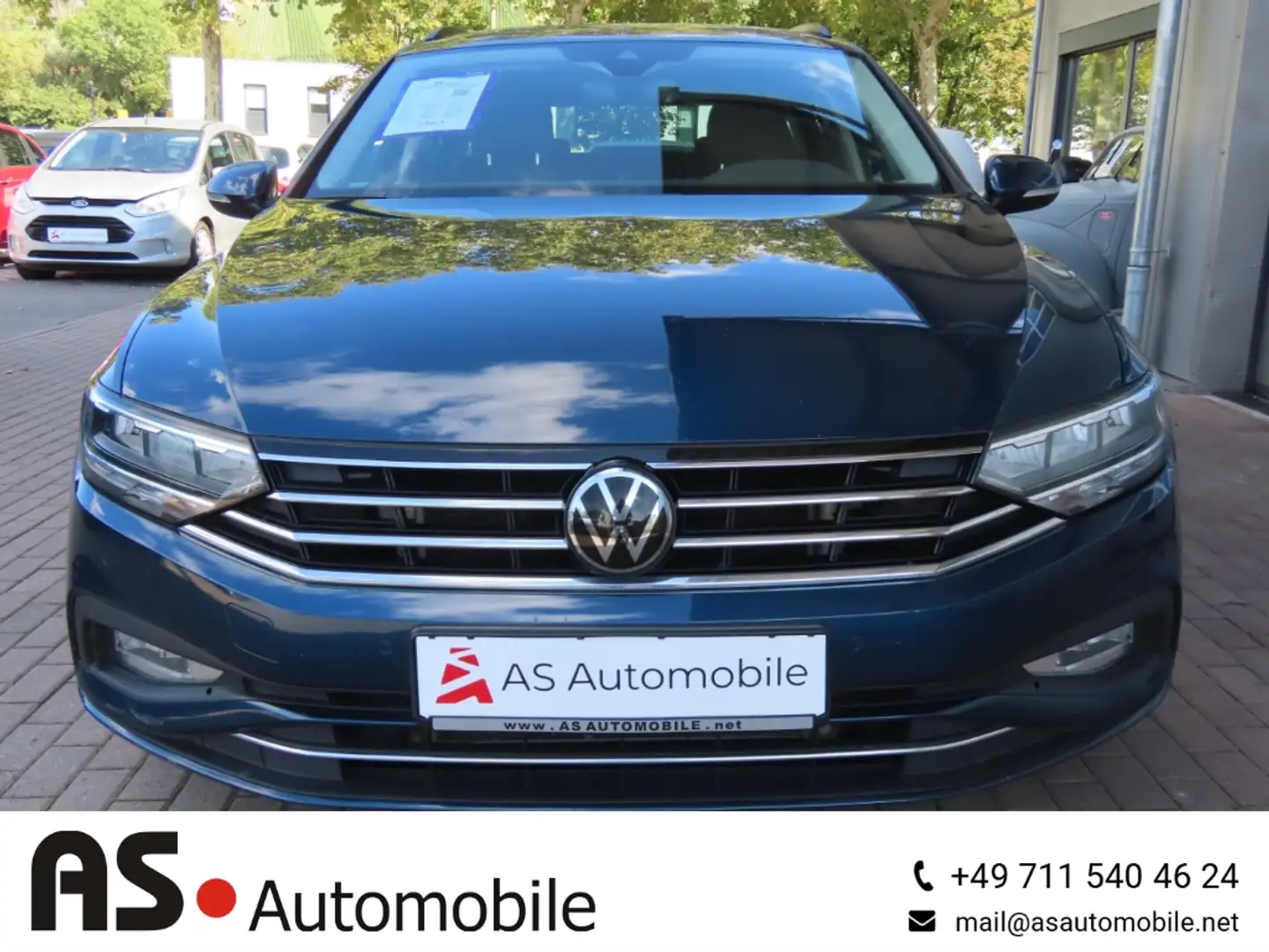 Volkswagen Passat Variant 2.0 TDI 1.Hd*ACC*Kam*Navi*SHZ*AHK Blau - 2