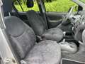 Toyota Yaris 1.3i mit Klima und Glasschiebedach aus 1. Hand Zilver - thumbnail 7