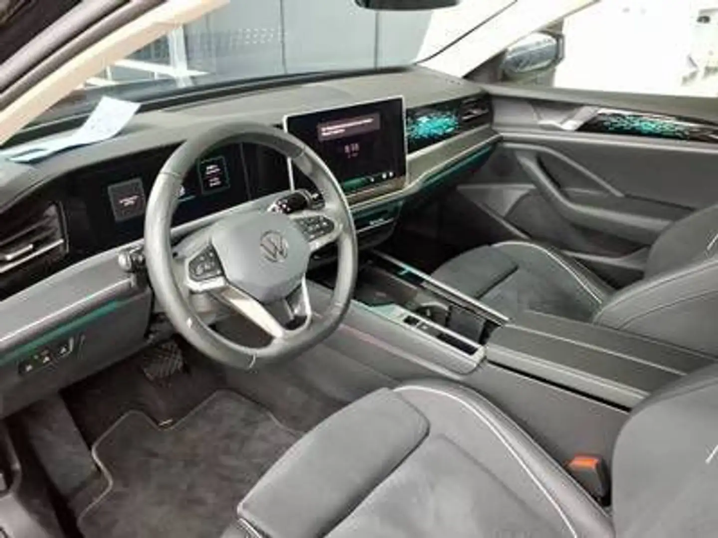 Volkswagen Passat Variant 2.0 TDI DSG Elegance Navi IQ.Ligh Schwarz - 2
