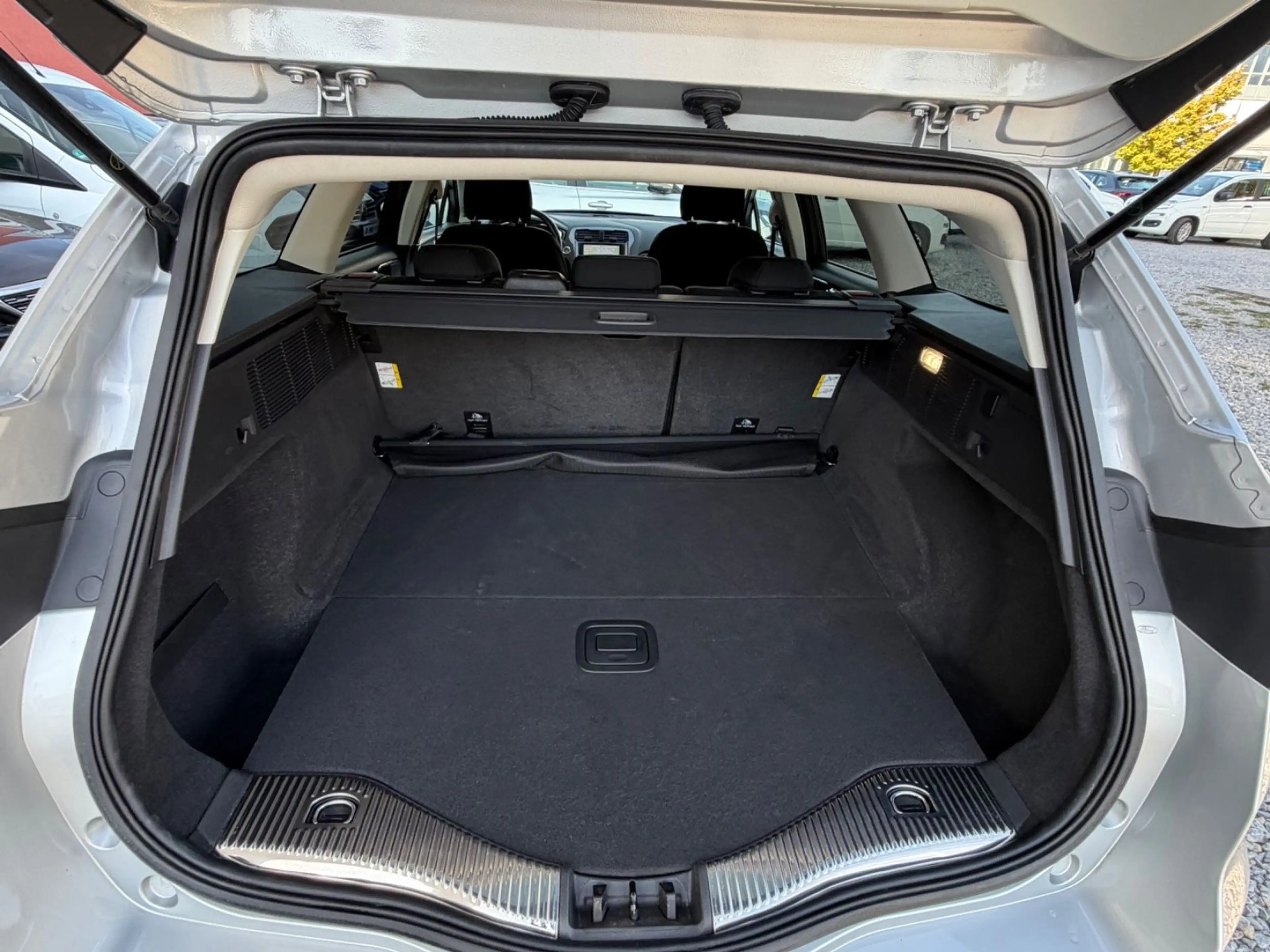 Ford Mondeo Turnier 2.0 ECOB Titanium/1.Hand/Kamera — photo 11