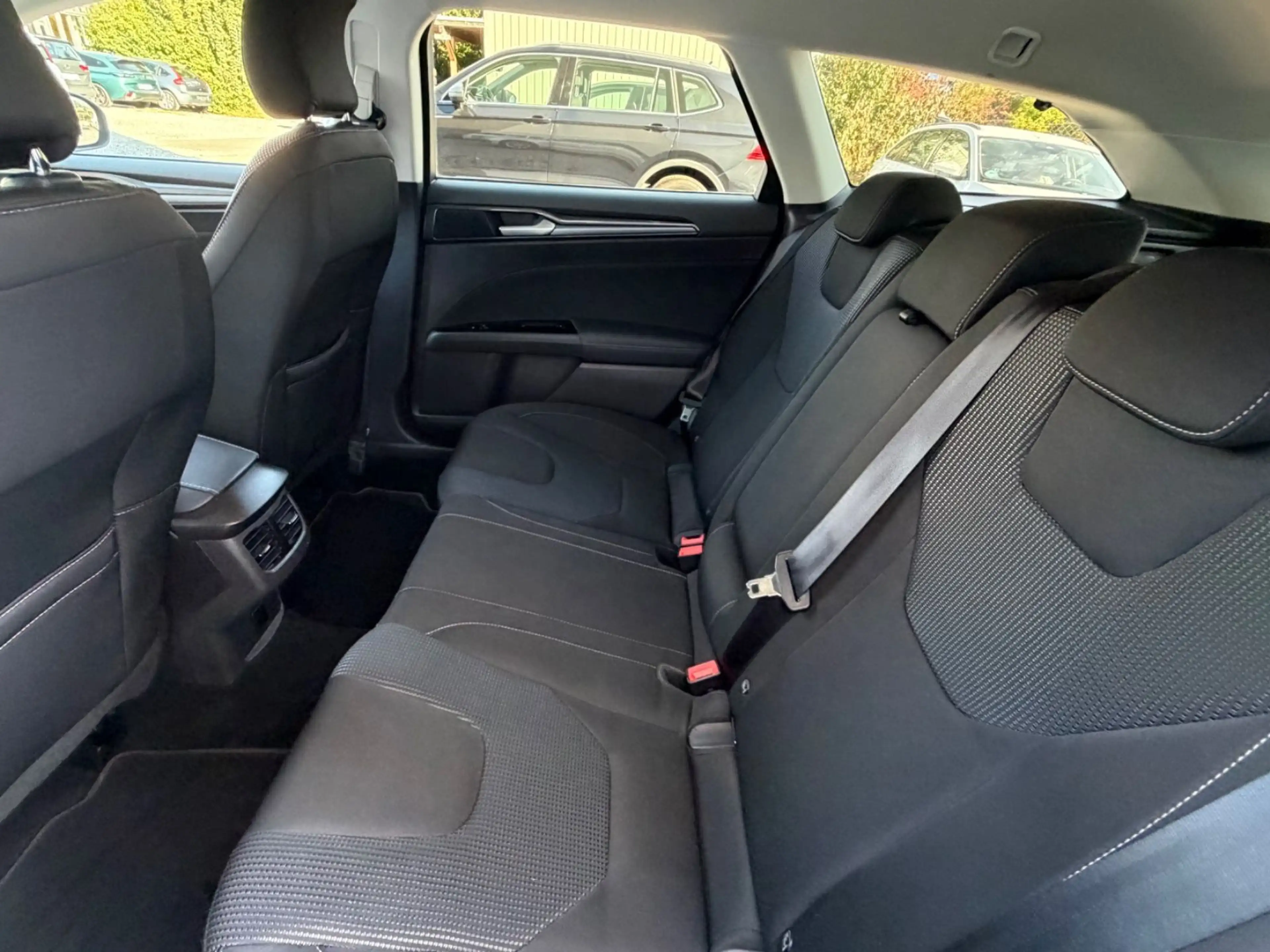 Ford Mondeo Turnier 2.0 ECOB Titanium/1.Hand/Kamera — photo 10