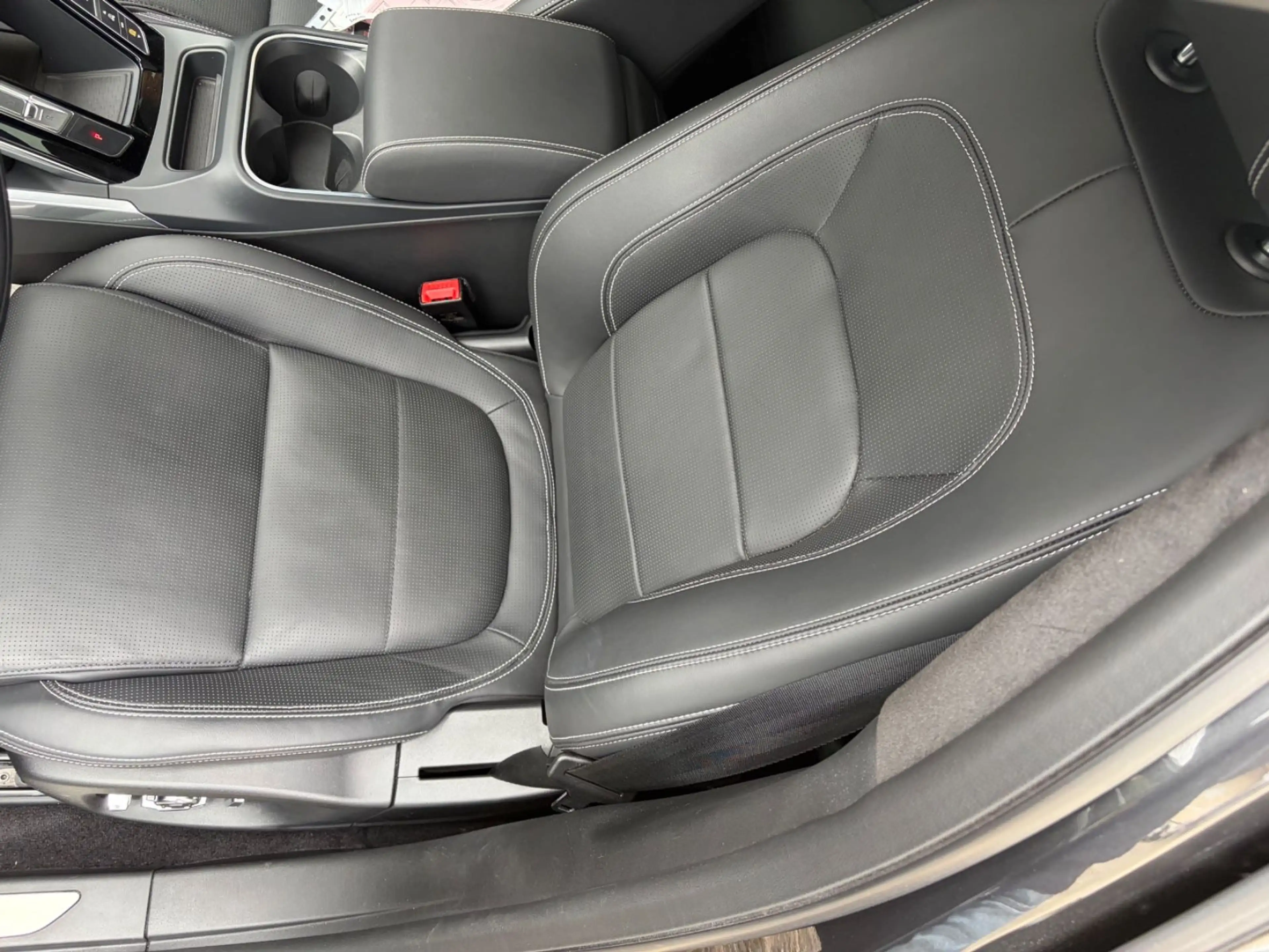 Jaguar I-Pace R-Dynamic HSE last Edition Garantie 2028! — photo 14