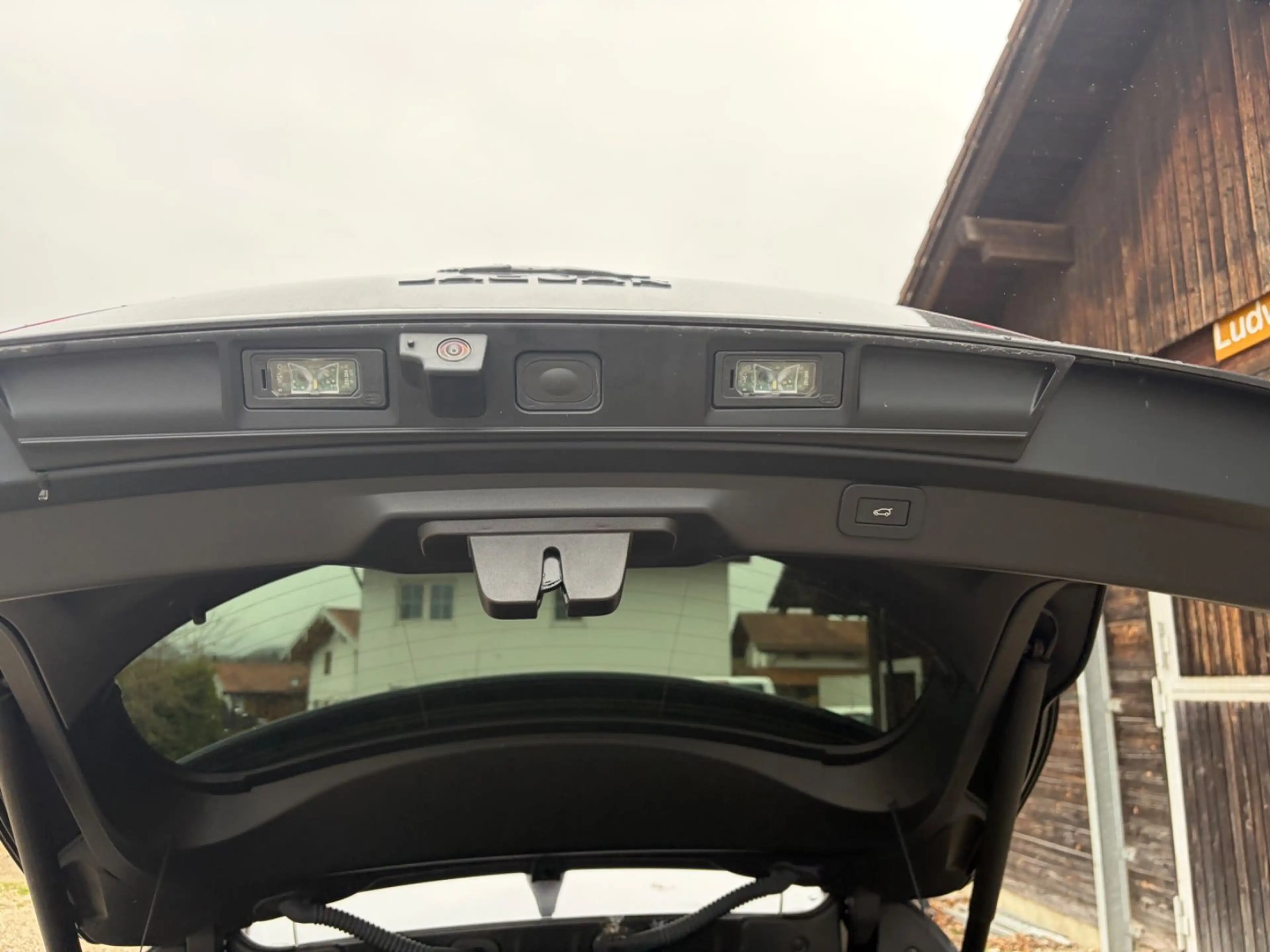 Jaguar I-Pace R-Dynamic HSE last Edition Garantie 2028! — photo 10