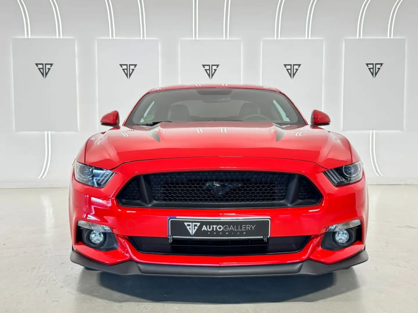 Ford Mustang Fastback 5.0 Ti-VCT GT Rojo - 2