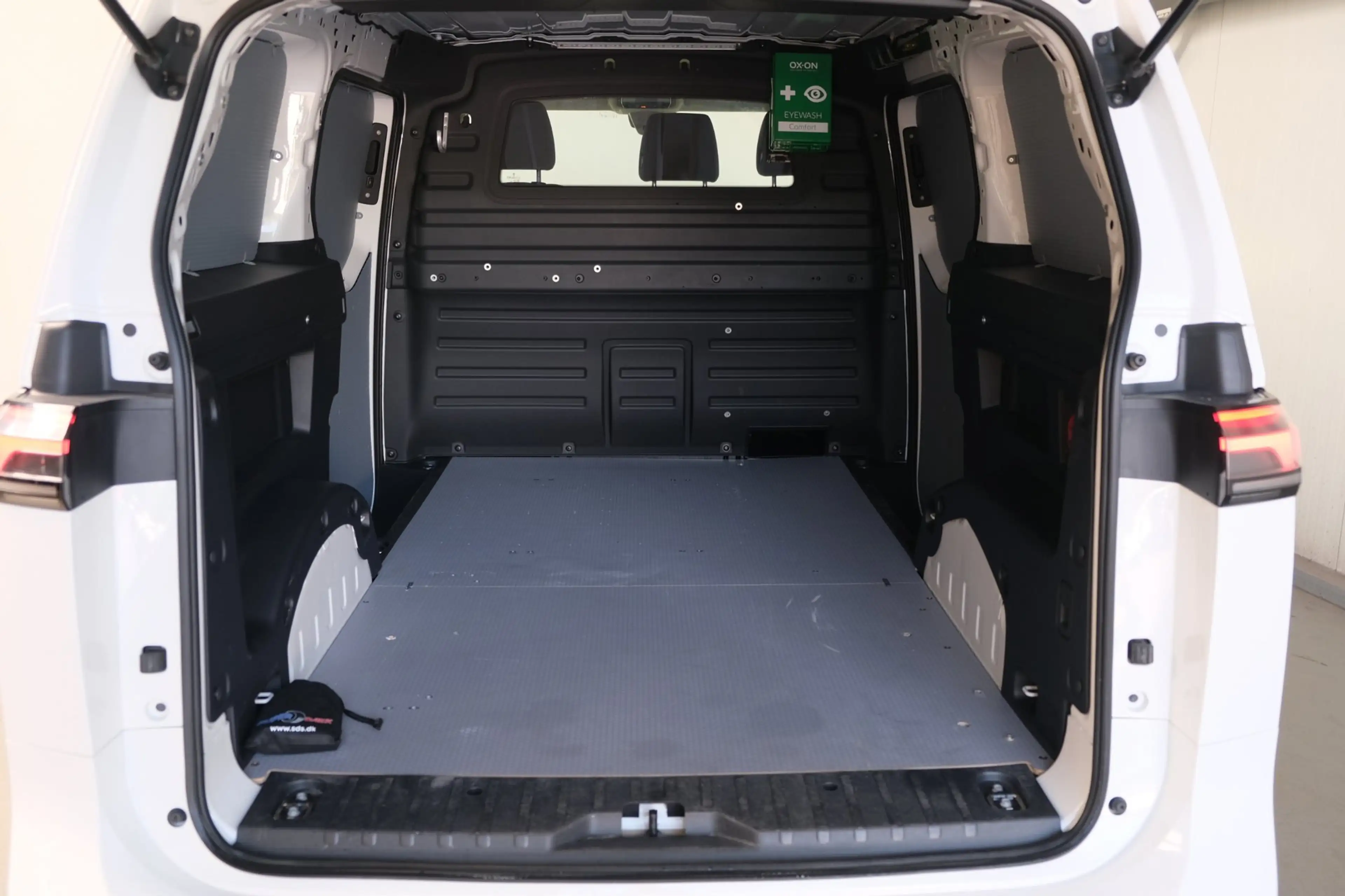 Volkswagen ID. Buzz Cargo 77 kWh SOH 94% - Airco, Cruise, Virtual display, 2 — photo 12