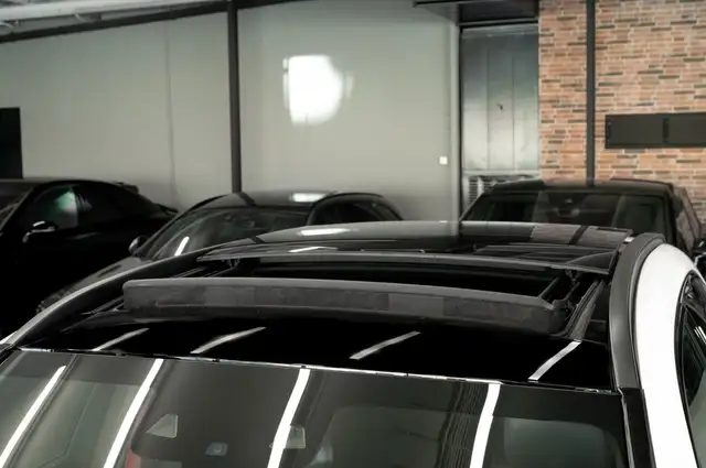 Mercedes-Benz GLC view 4