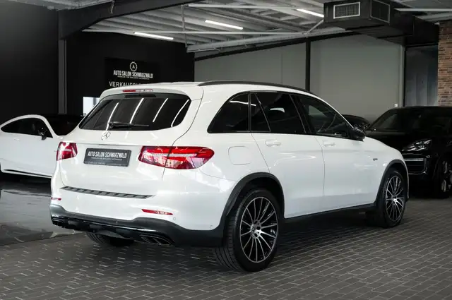 Mercedes-Benz GLC view 8