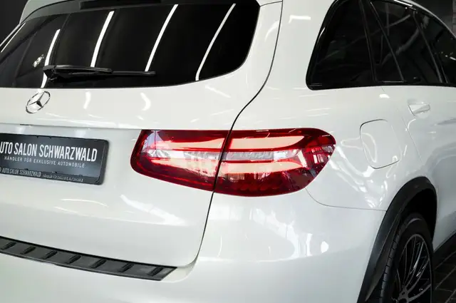 Mercedes-Benz GLC view 10