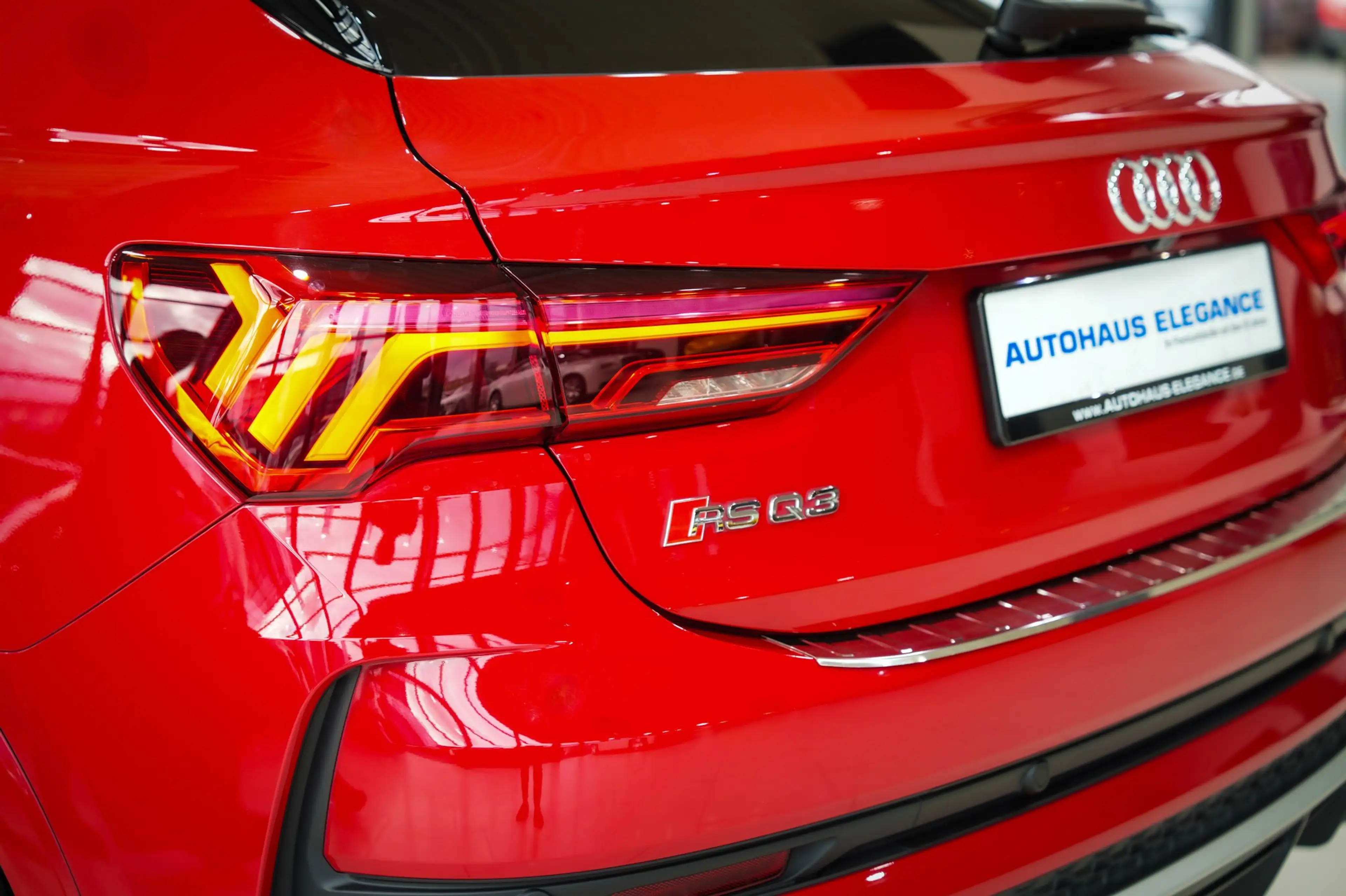 Audi RS Q3 2.5 TFSI quattro*RS.ABGAS*SONOS*MATRIX*SPORT-SITZE — photo 10