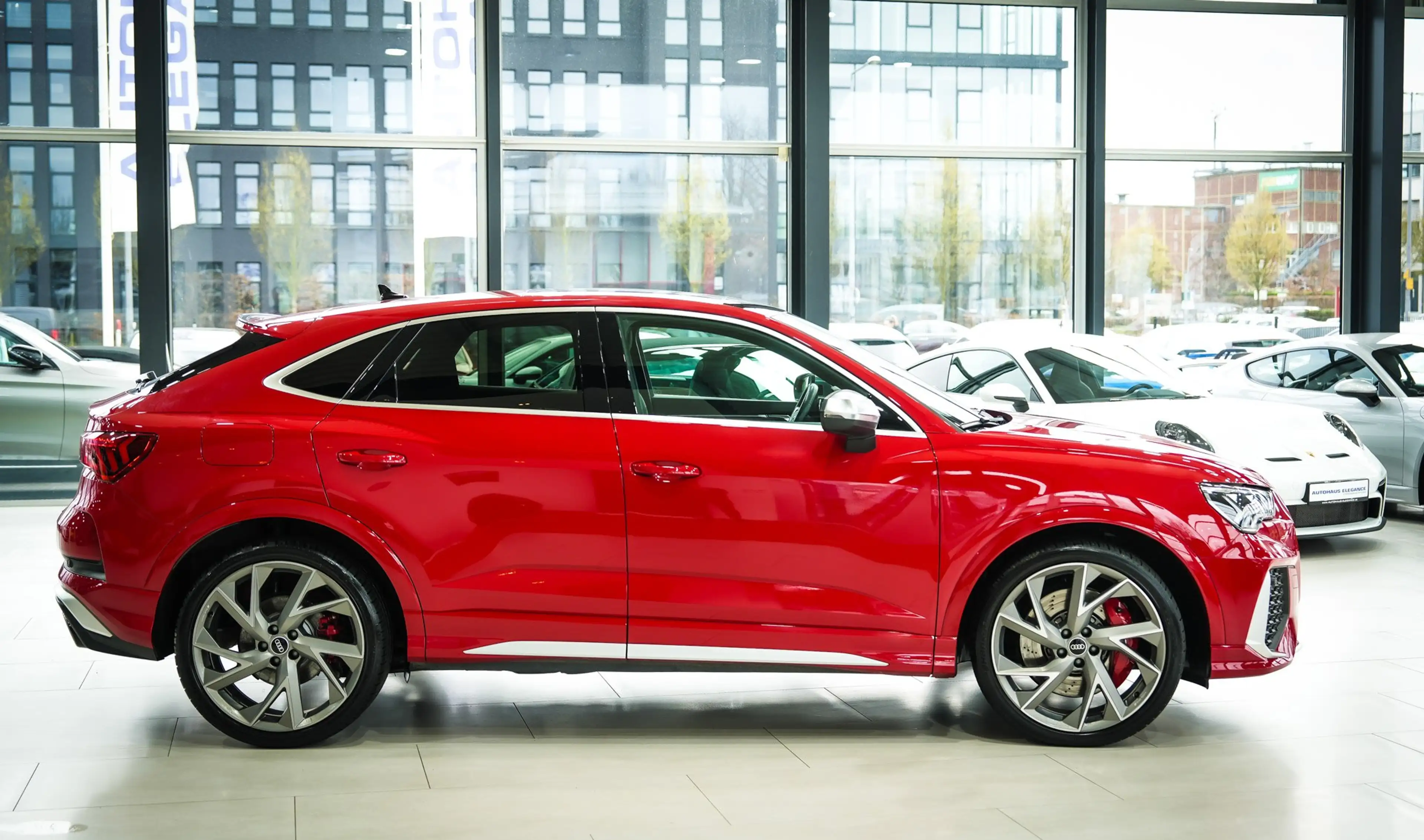 Audi RS Q3 2.5 TFSI quattro*RS.ABGAS*SONOS*MATRIX*SPORT-SITZE — photo 7