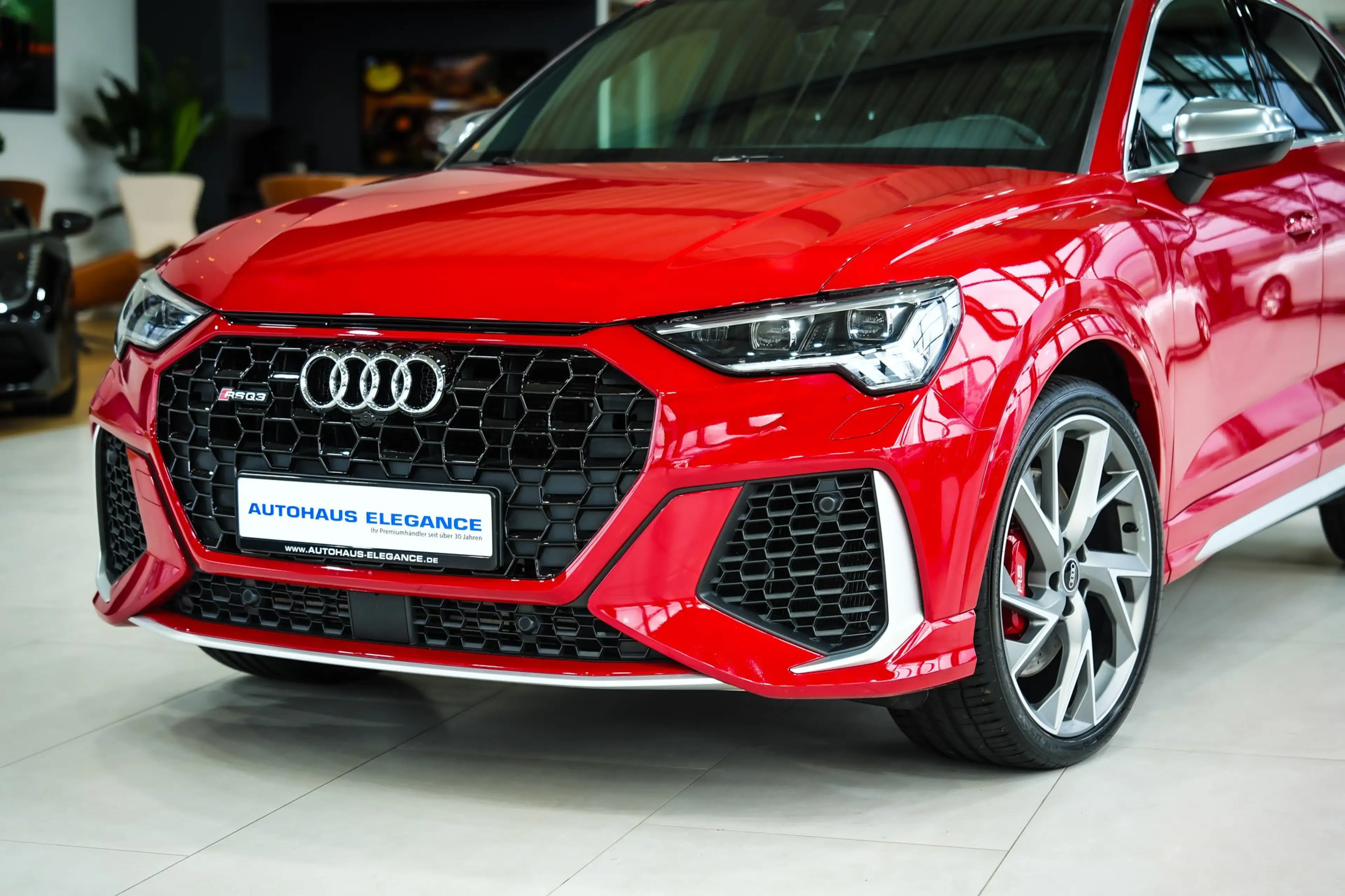 Audi RS Q3 2.5 TFSI quattro*RS.ABGAS*SONOS*MATRIX*SPORT-SITZE — photo 9