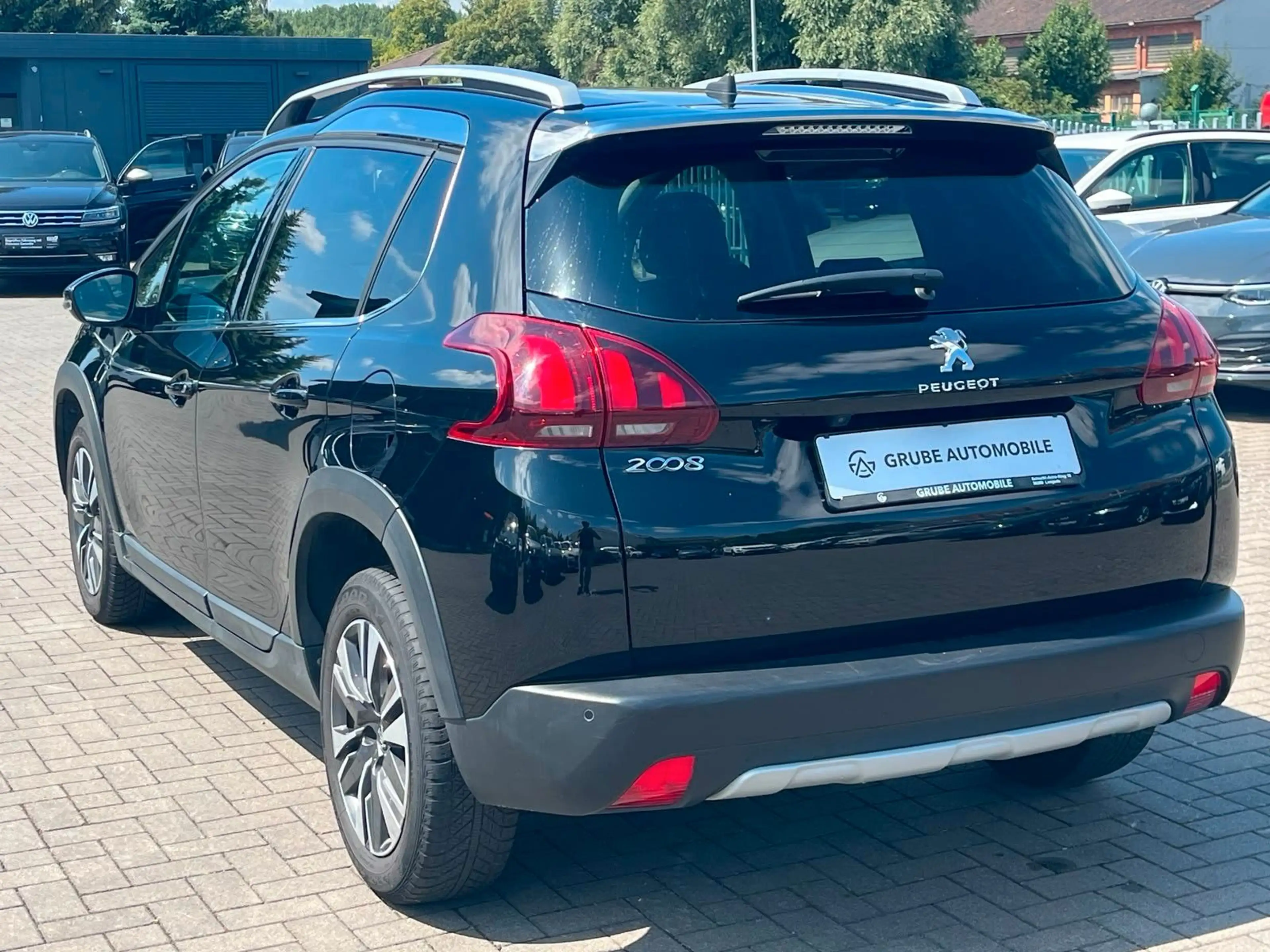 Peugeot 2008 Allure AUTOMATIK*LED*NAV*SHZ*TEMP*CAM — photo 6