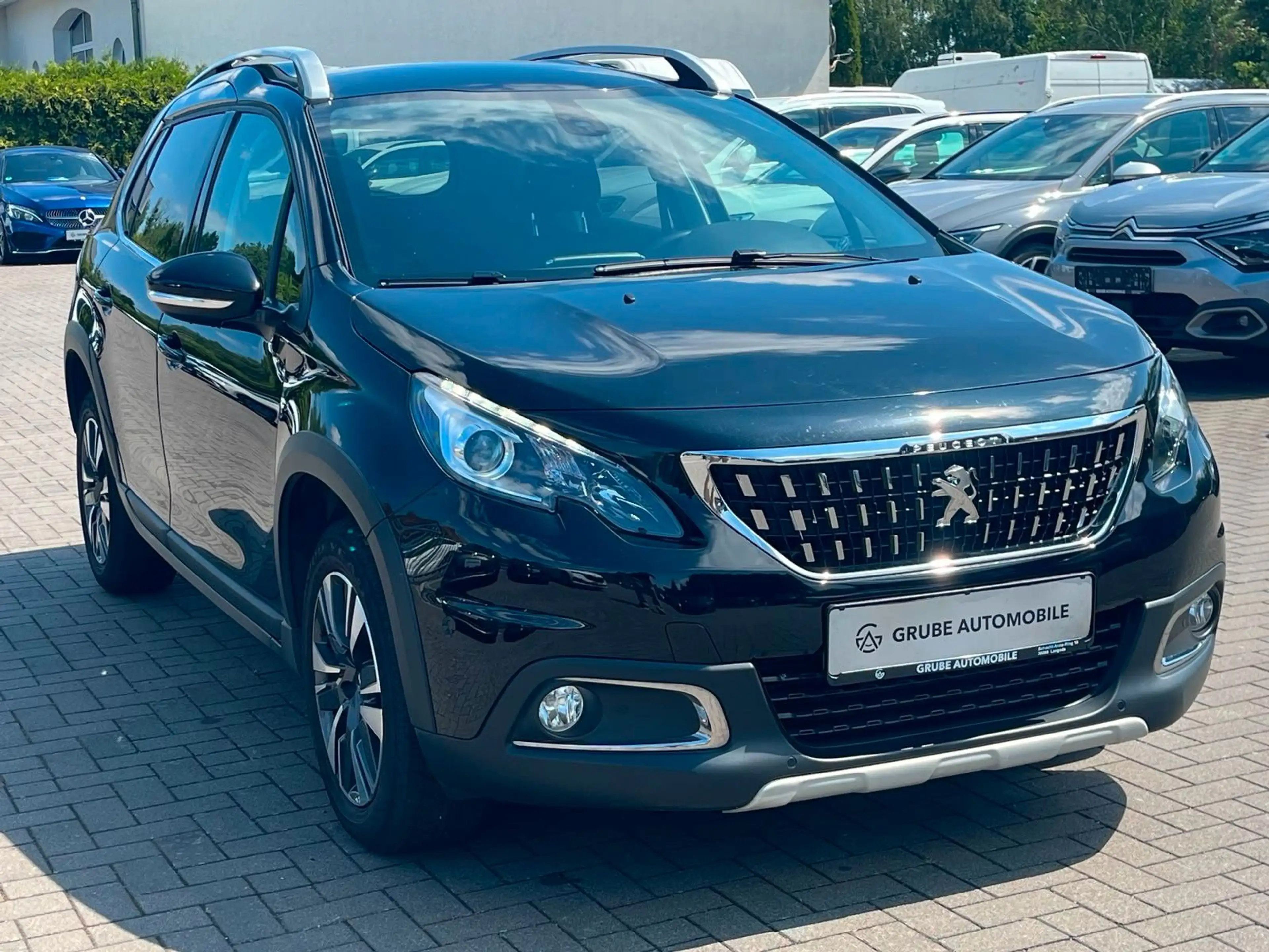 Peugeot 2008 Allure AUTOMATIK*LED*NAV*SHZ*TEMP*CAM — photo 3