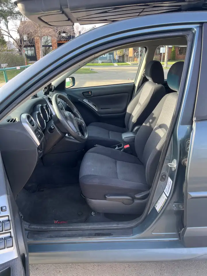 Pontiac Vibe снимка Pontiac Vibe