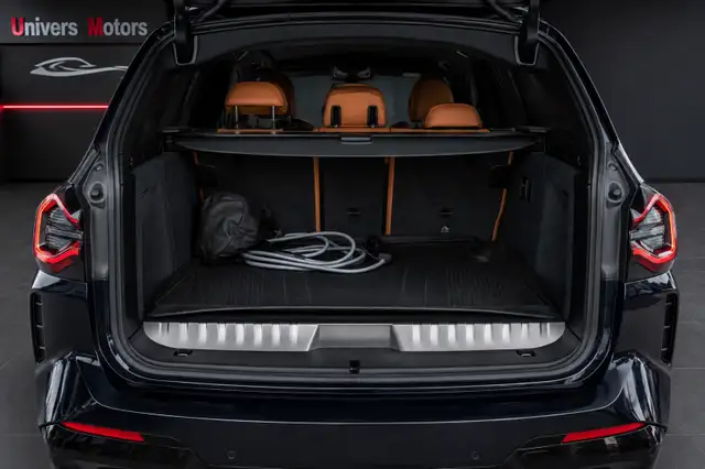 BMW X3 view 3