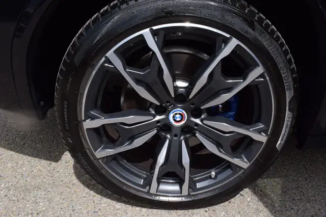 BMW X3 view 4
