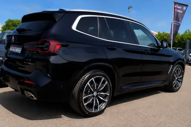 BMW X3 view 11
