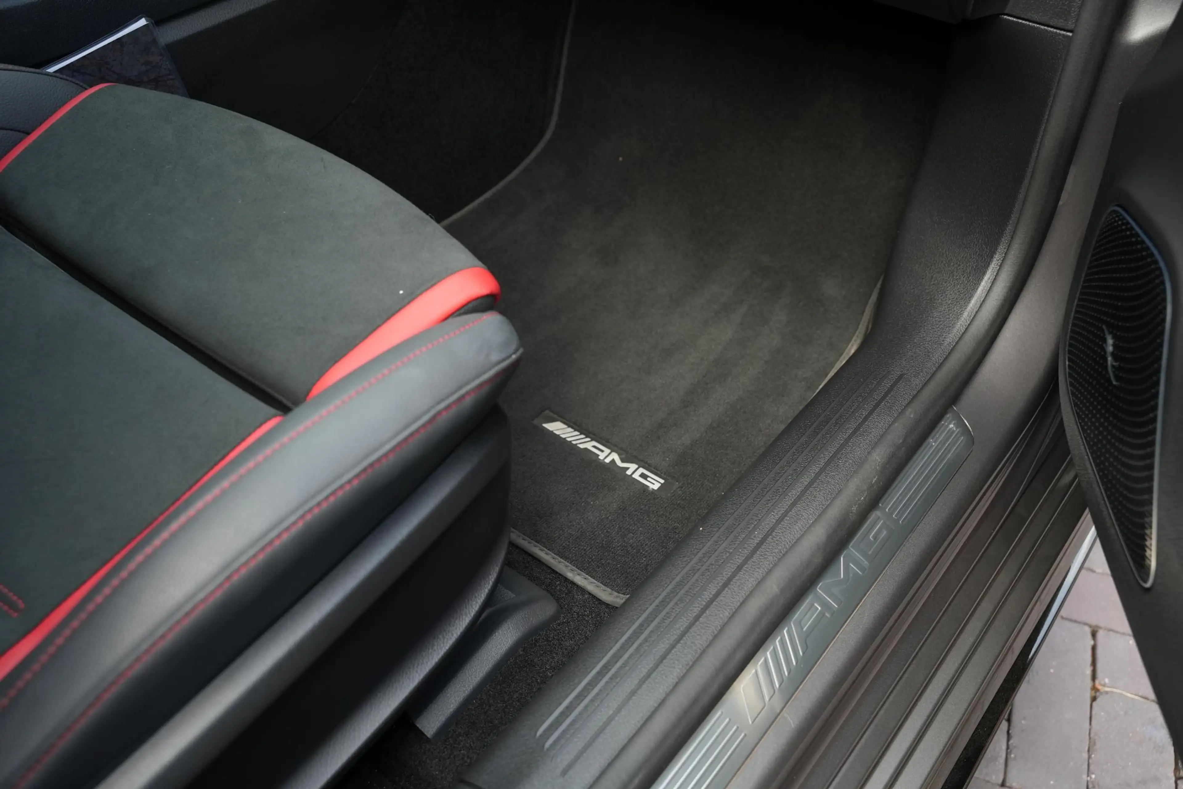 Mercedes-Benz A 35 AMG 4MATIC Aero Pack Burmester WideScreen Facelift — photo 33