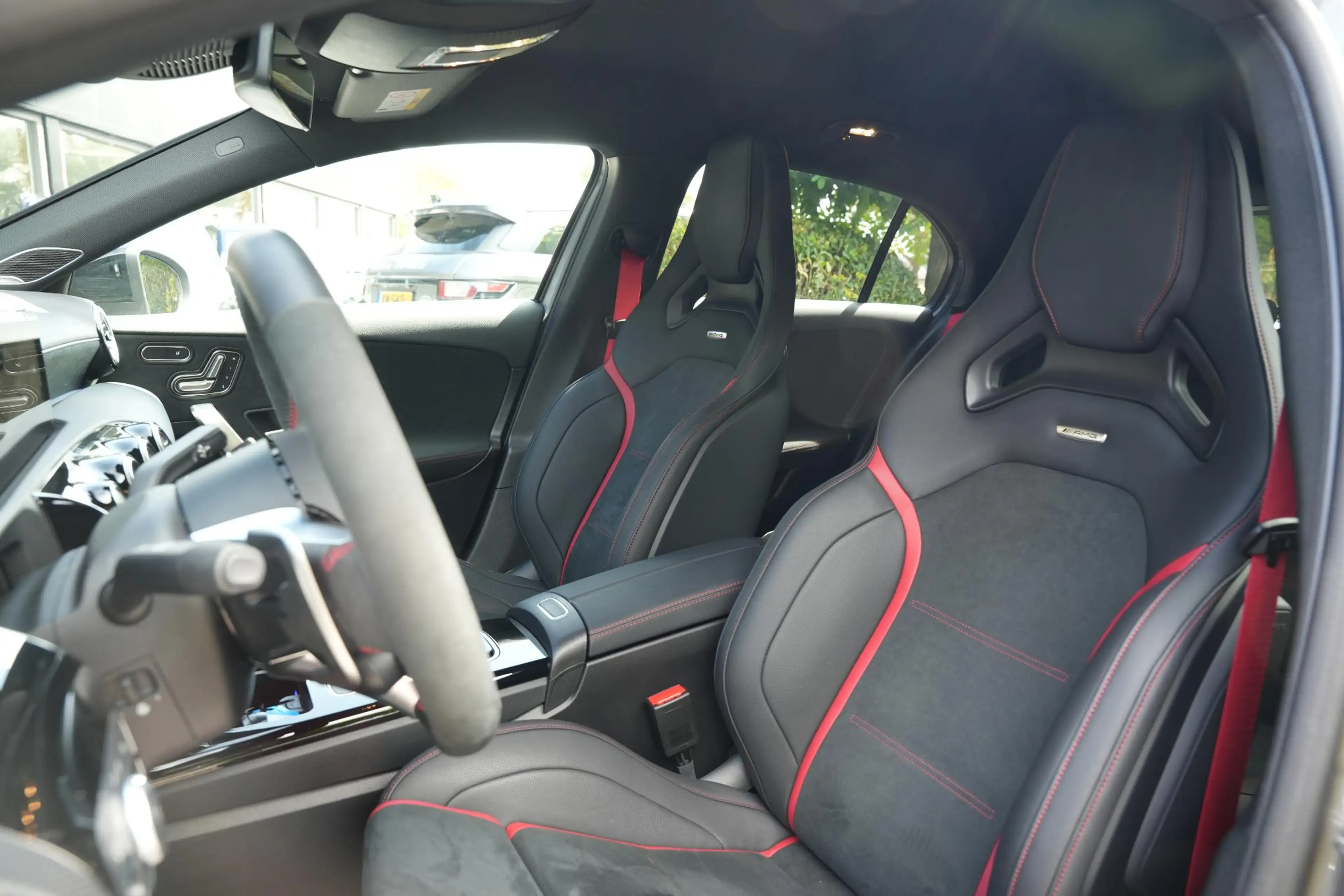 Mercedes-Benz A 35 AMG 4MATIC Aero Pack Burmester WideScreen Facelift — photo 4