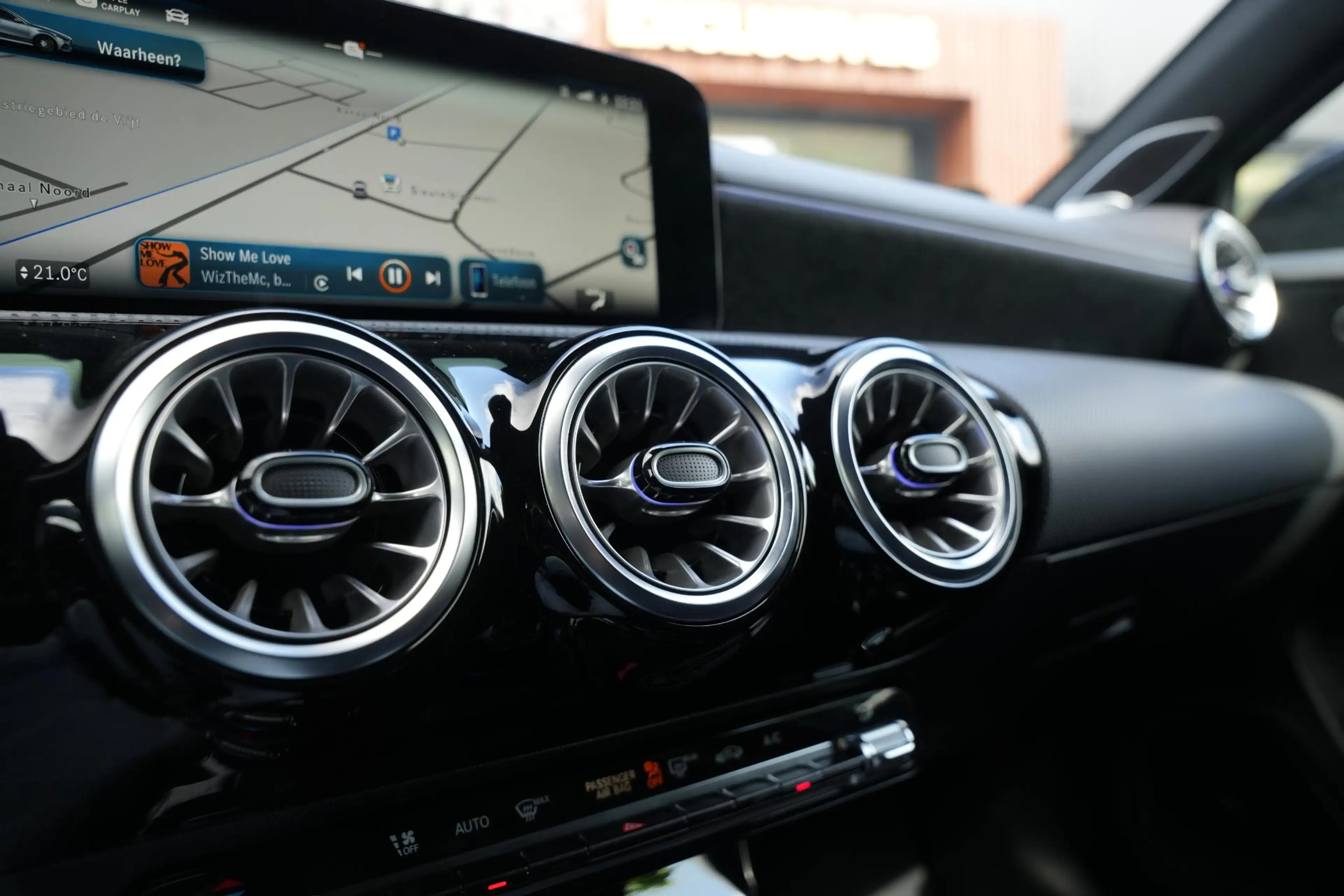 Mercedes-Benz A 35 AMG 4MATIC Aero Pack Burmester WideScreen Facelift — photo 44