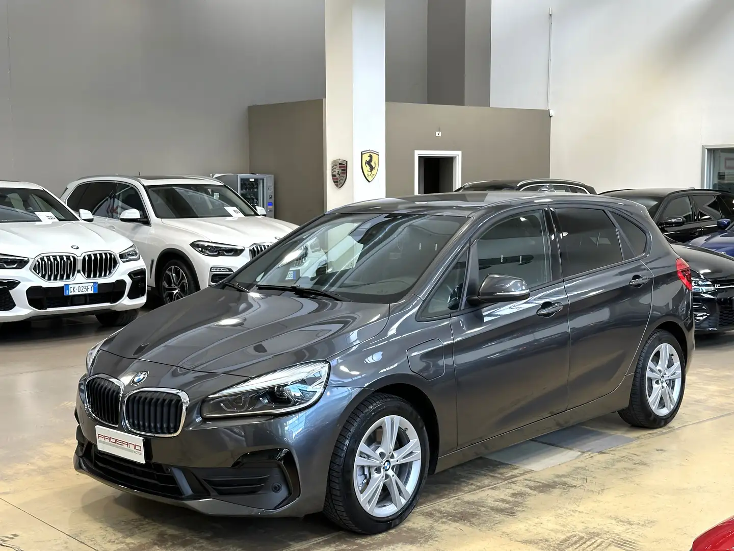 BMW 225 xe Active Tourer iPerformance Adv - Camera-Carplay Gris - 1