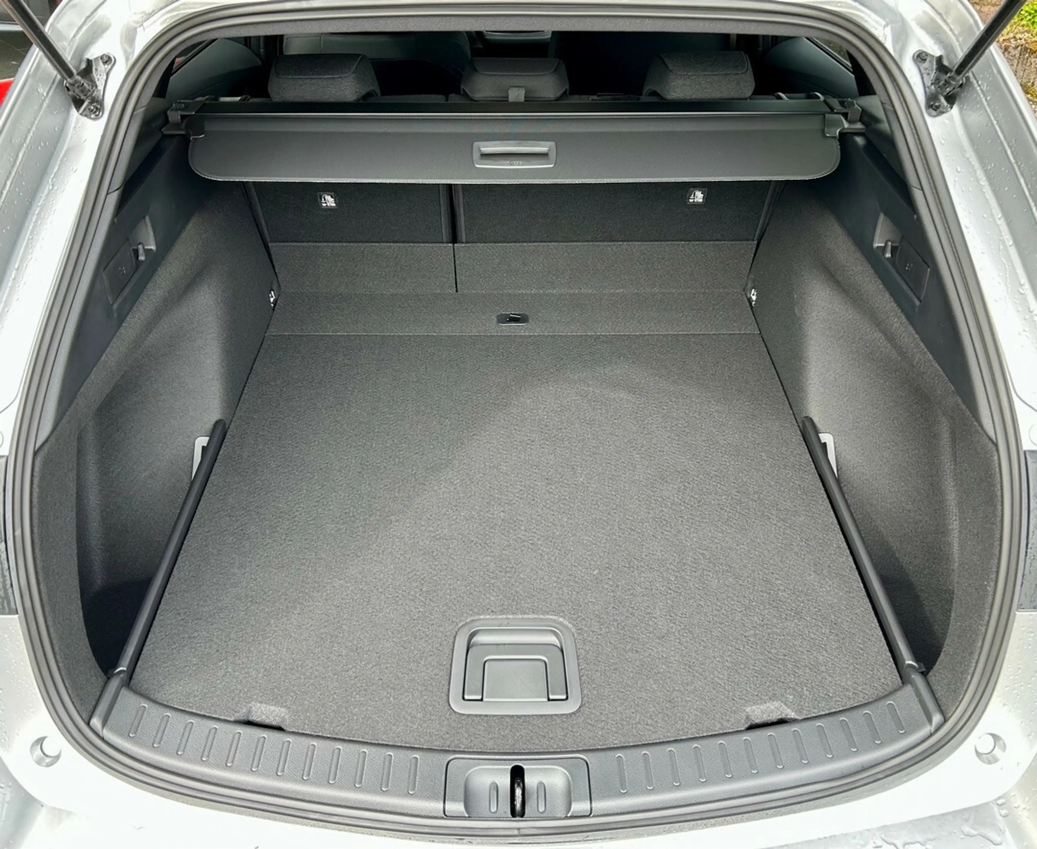 Suzuki Swace Comfort+ CVT Hybrid — photo 7