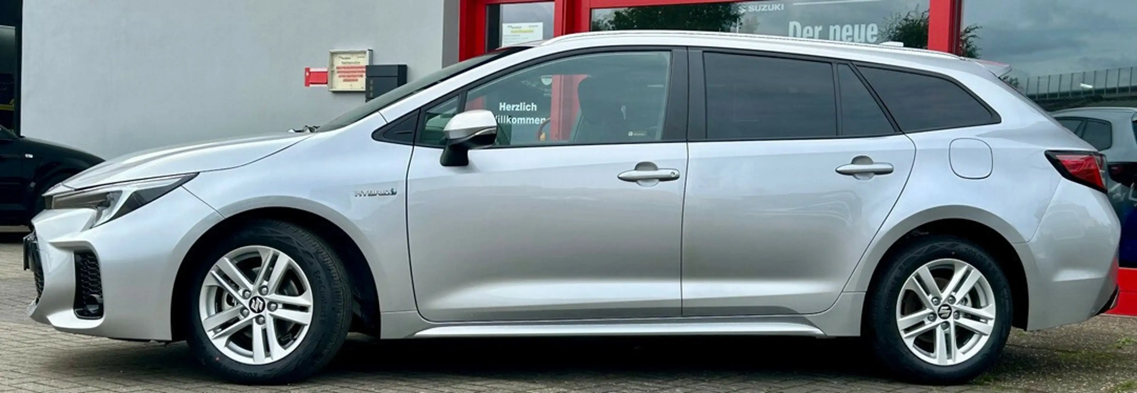Suzuki Swace Comfort+ CVT Hybrid — photo 2