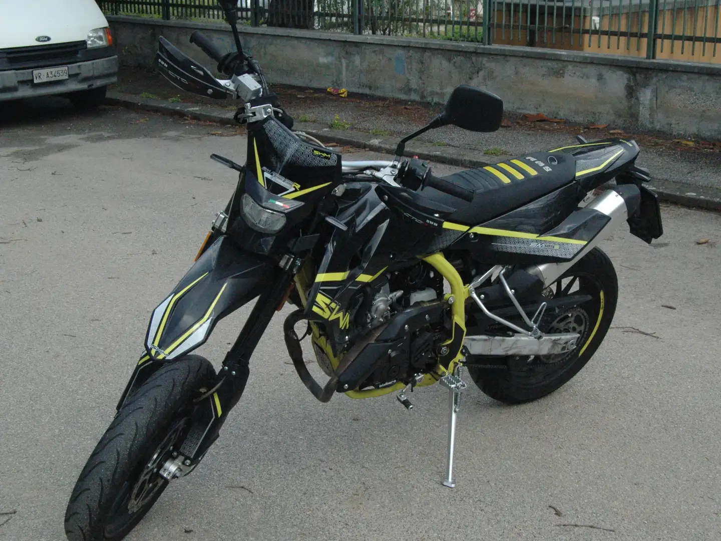 SWM SM 125 R ABS Negro - 1