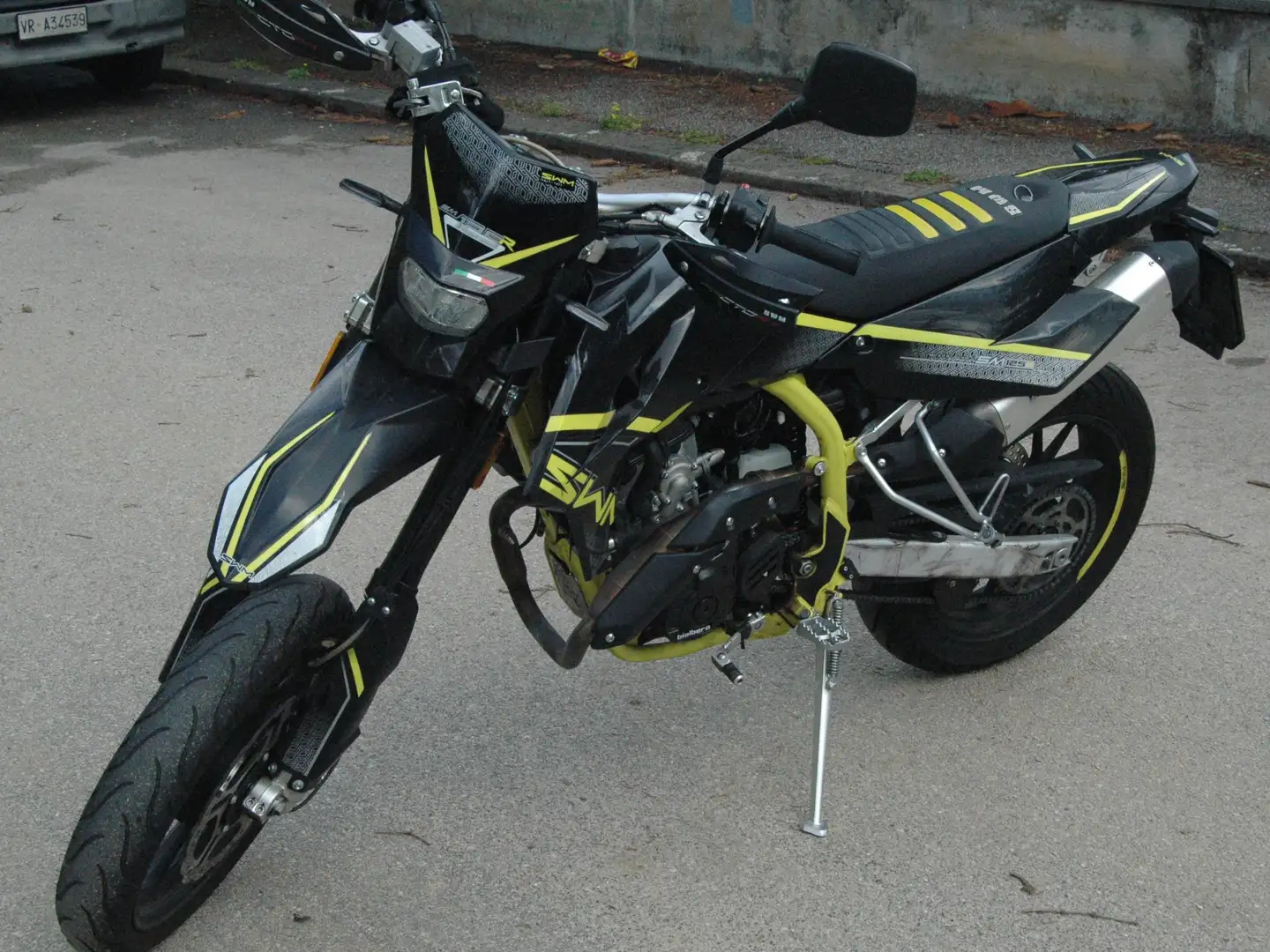 SWM SM 125 R ABS Negro - 2