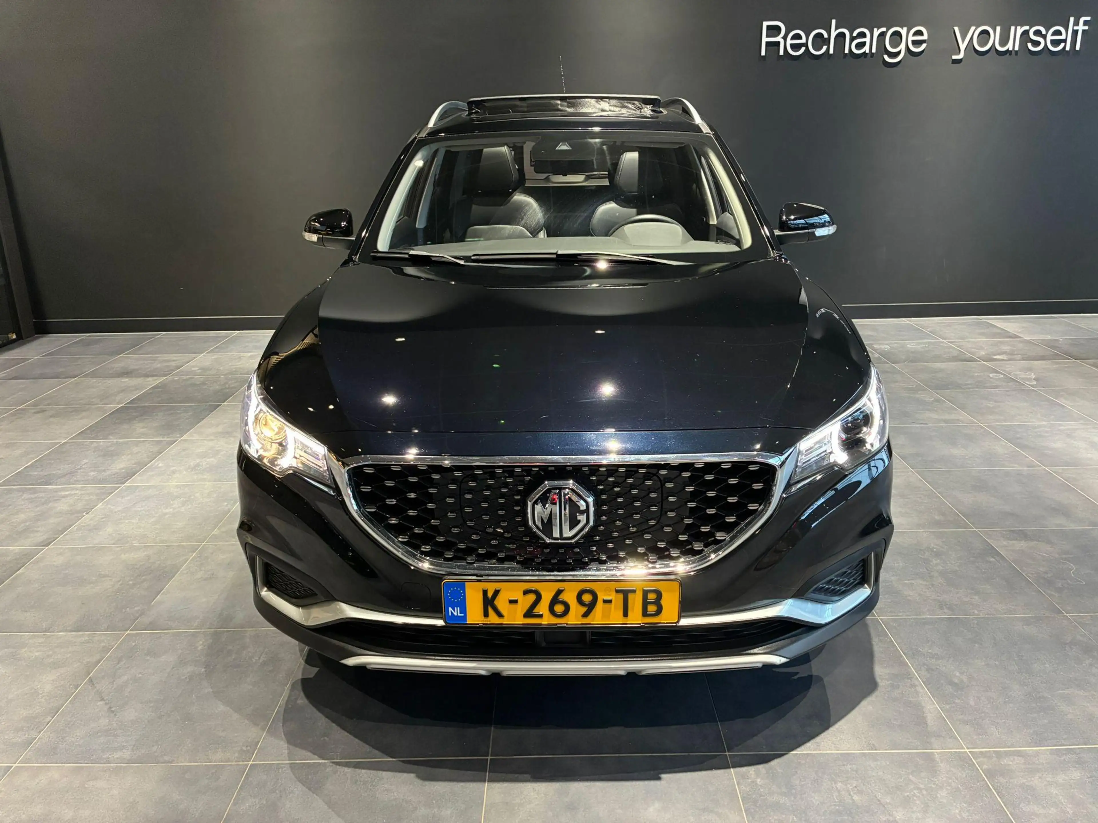 MG ZS EV Luxury 45 kWh | Camera achter | Carplay | Kunst — photo 3
