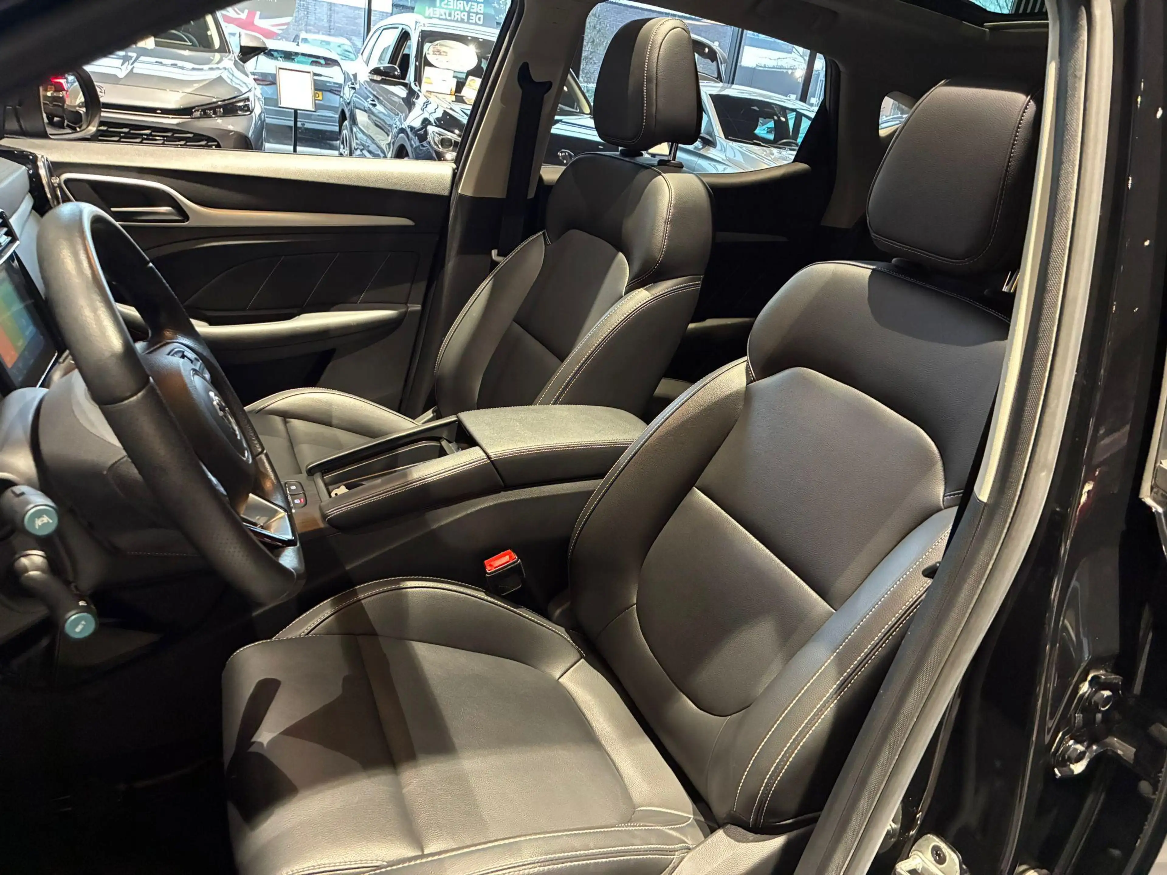 MG ZS EV Luxury 45 kWh | Camera achter | Carplay | Kunst — photo 12