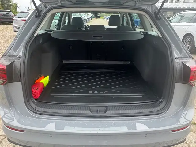 Volkswagen Golf view 13