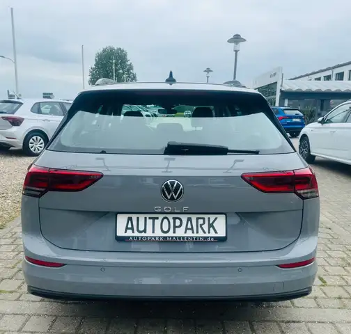 Volkswagen Golf view 6