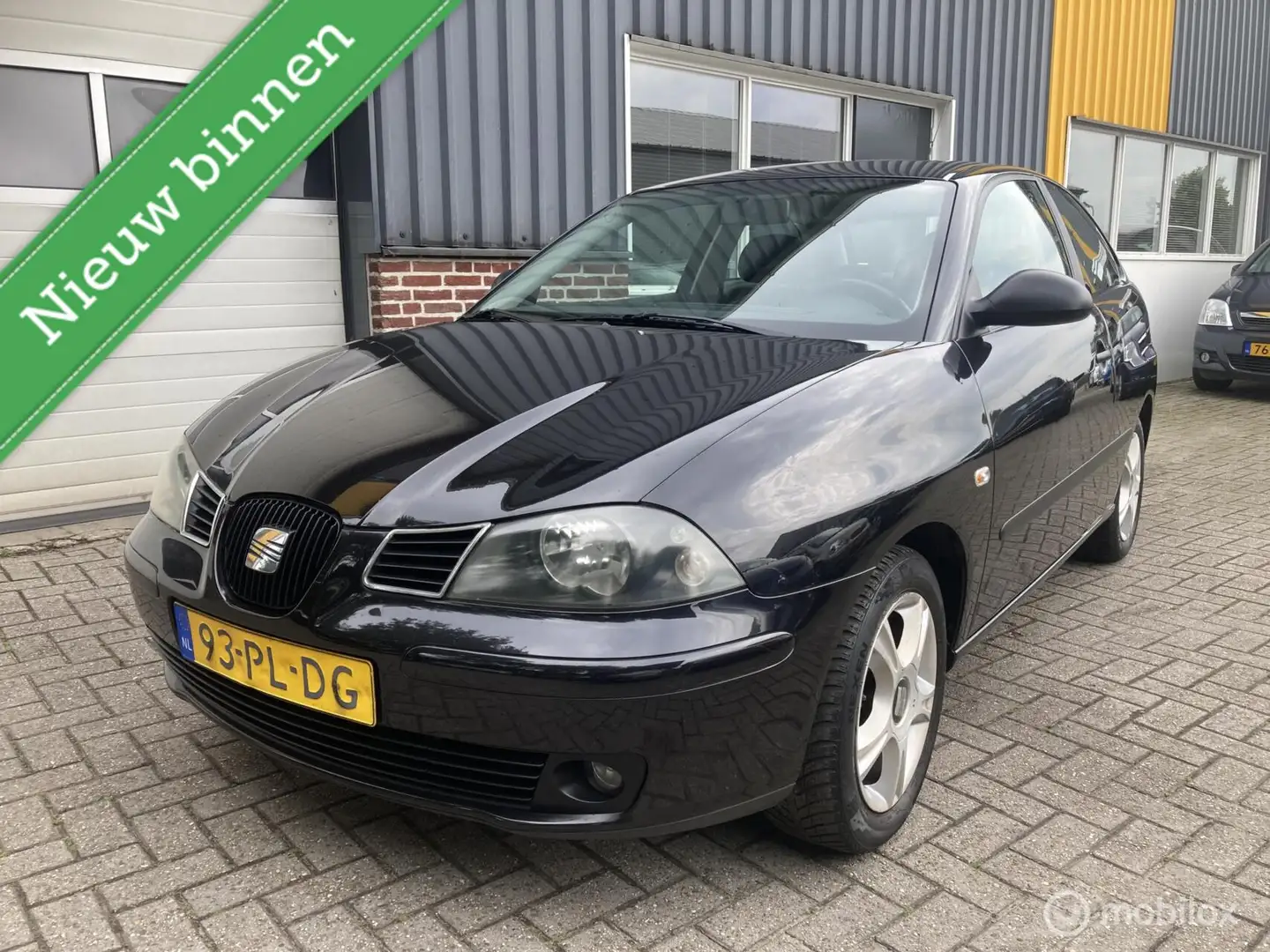 SEAT Ibiza 1.4-16V Reference Noir - 1