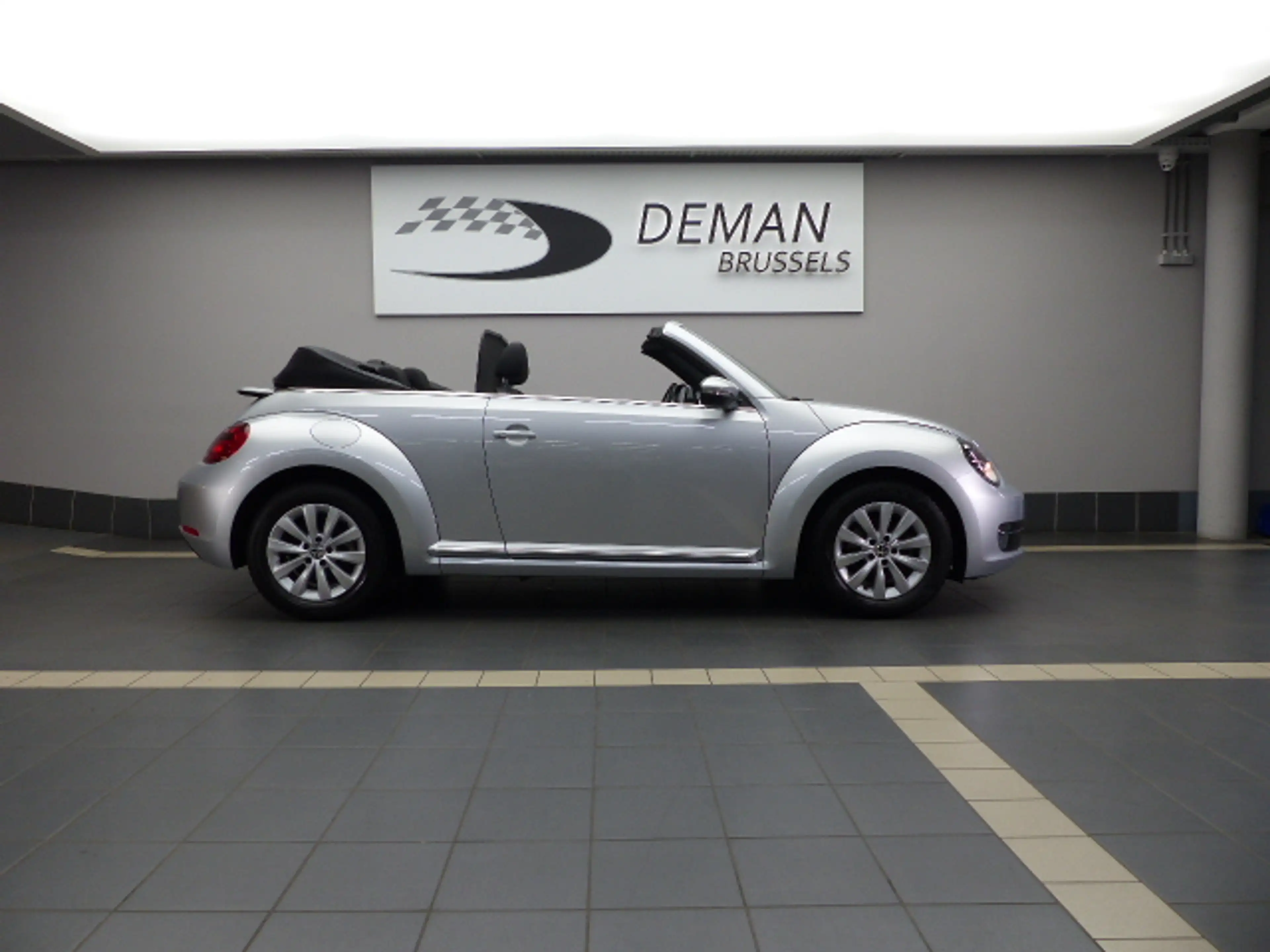 Volkswagen Beetle Cabriolet 1.2 TSI - Manu. — photo 8