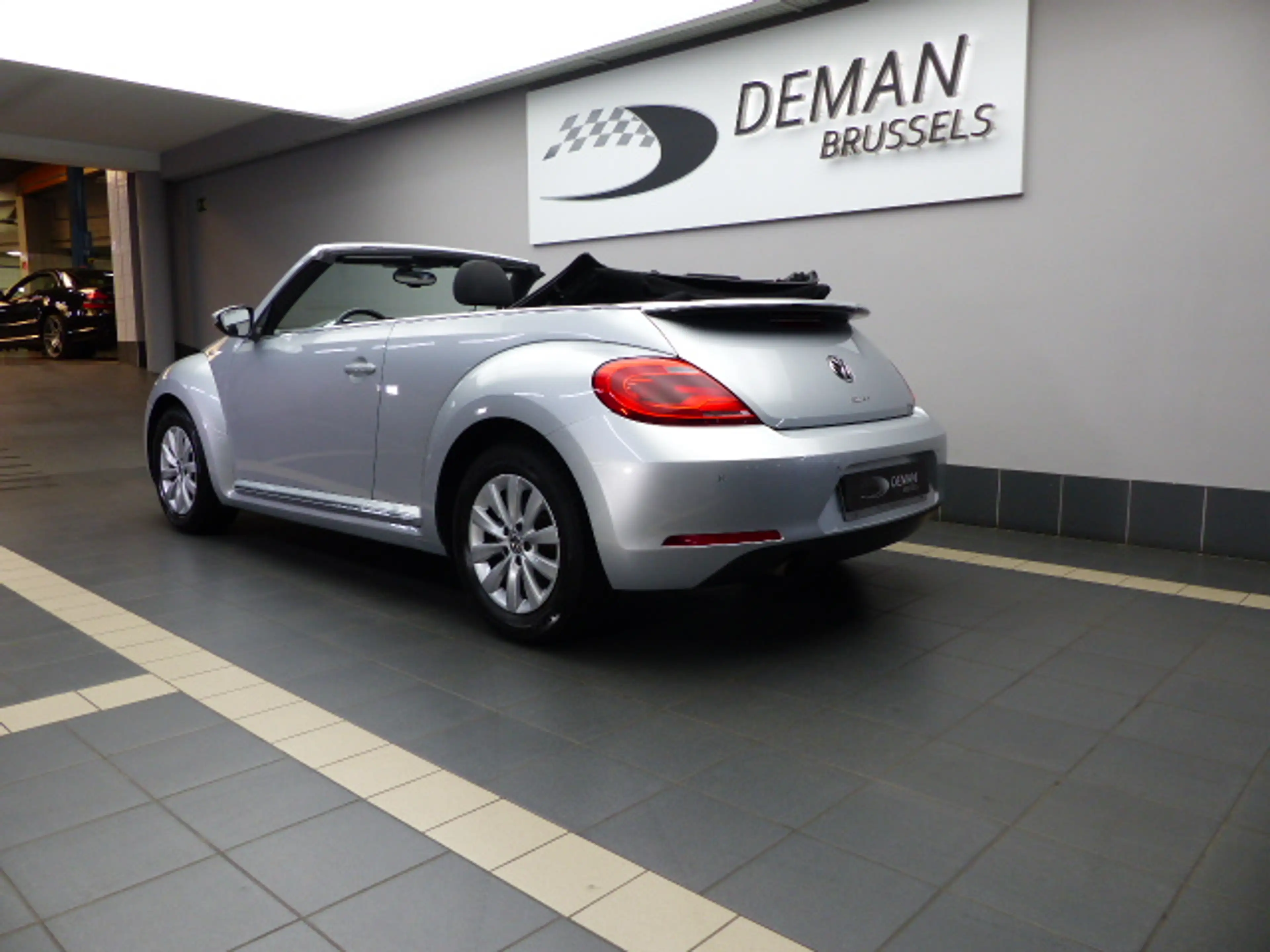 Volkswagen Beetle Cabriolet 1.2 TSI - Manu. — photo 11