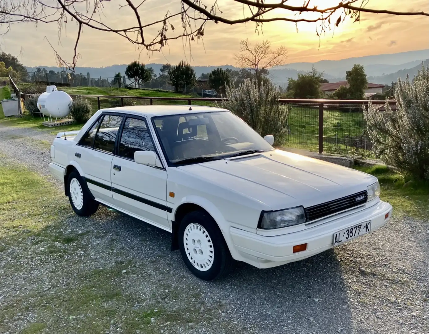 Nissan Bluebird 1.8T SGX Blanco - 1