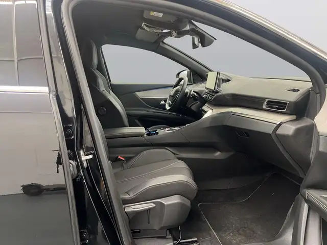 Peugeot 5008 view 11