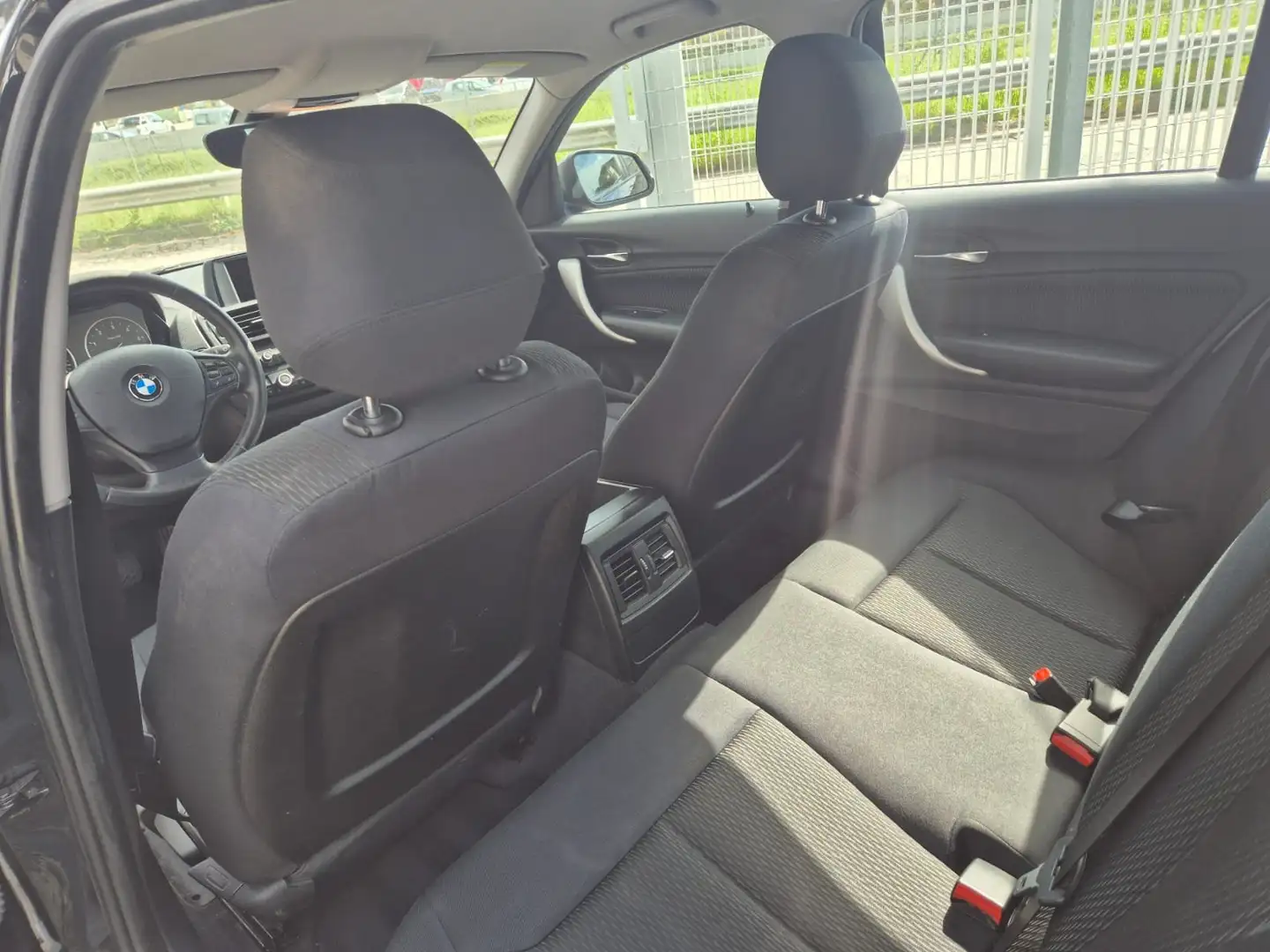 BMW 114 114d 5p Noir - 1