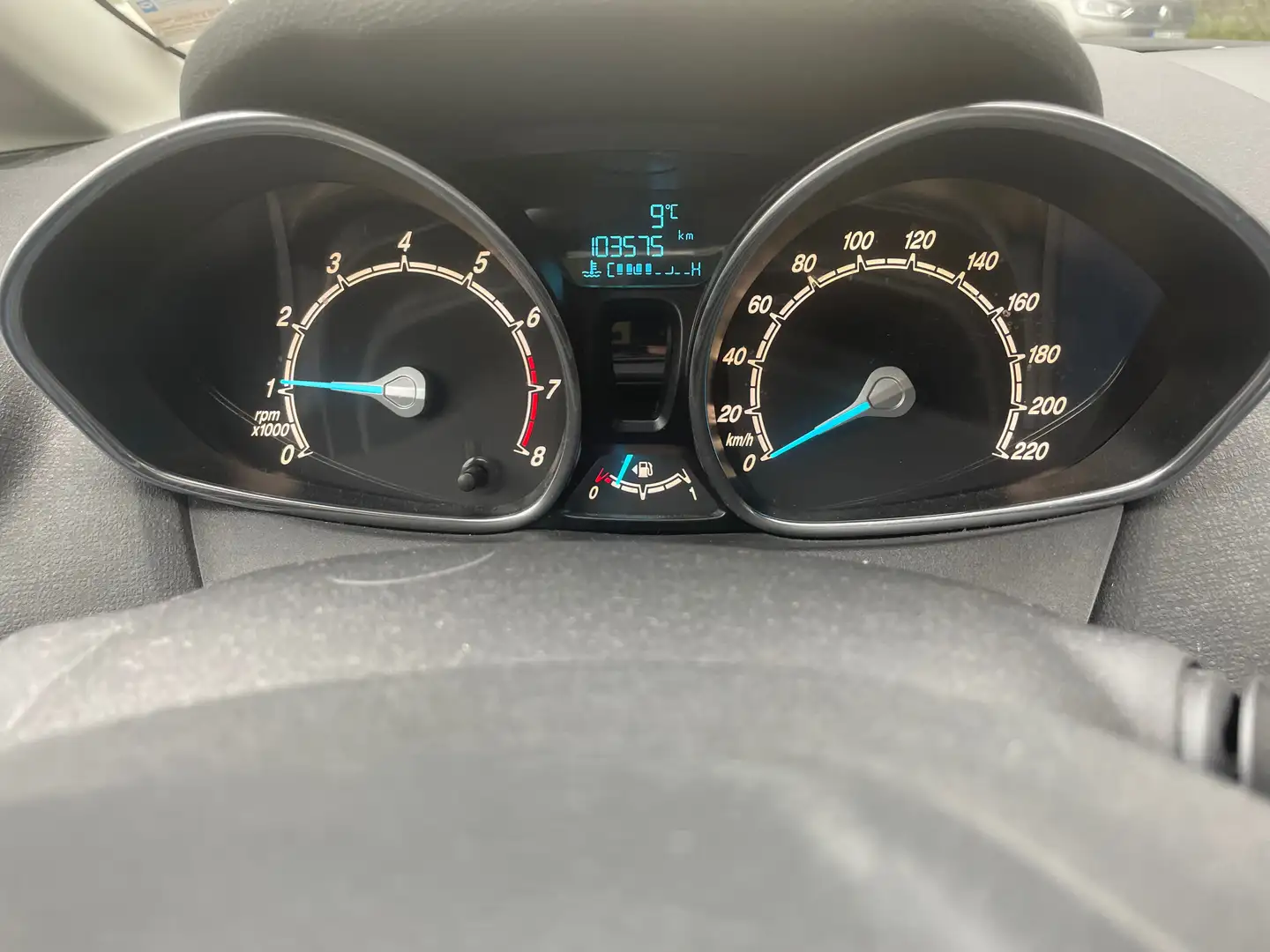 Ford Fiesta 1,25, 1. Hand, Klima, Pdc, Euro6, Allwetter Weiß - 2