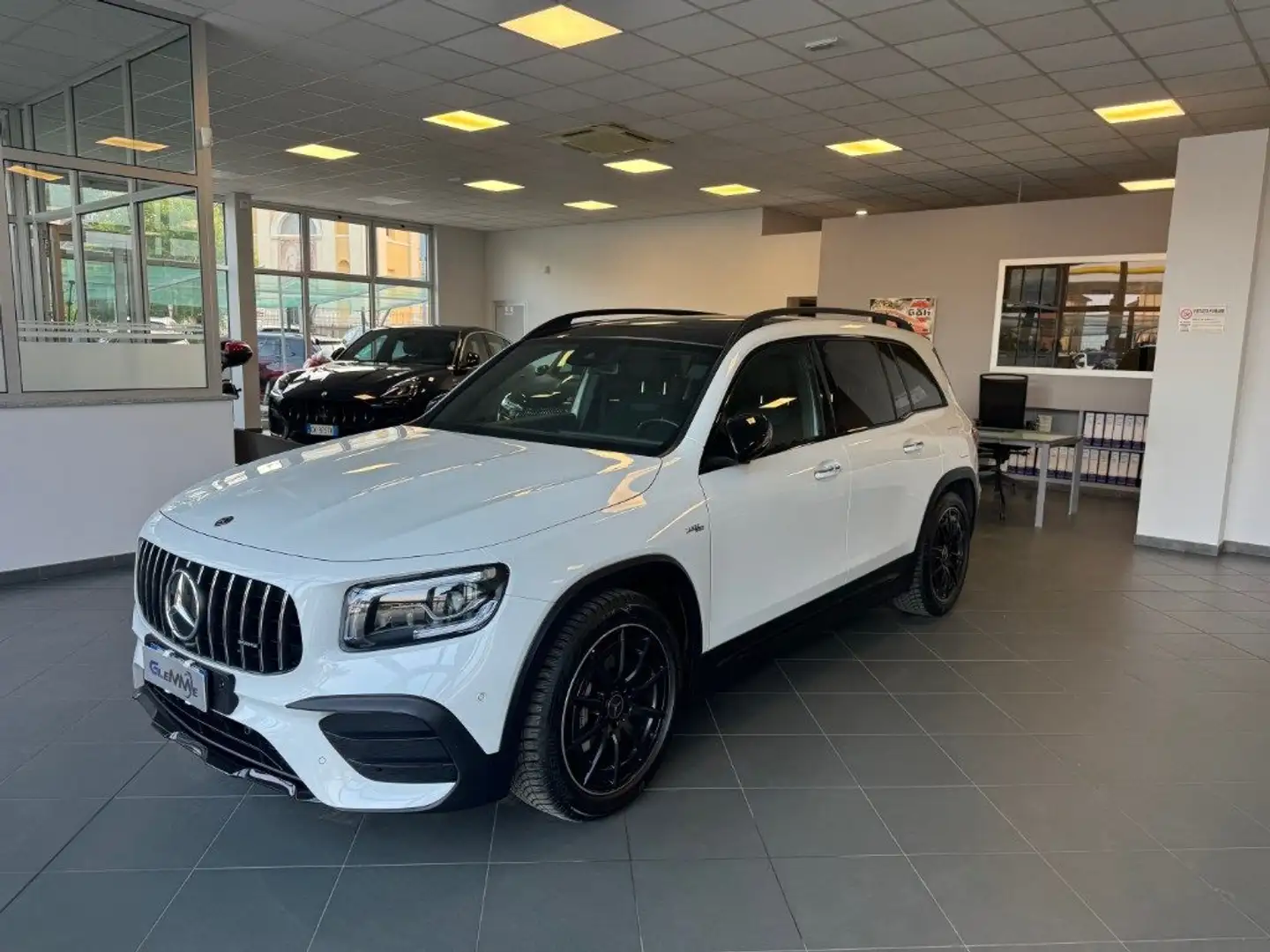 Mercedes-Benz GLB 35 AMG 4matic Blanc - 1