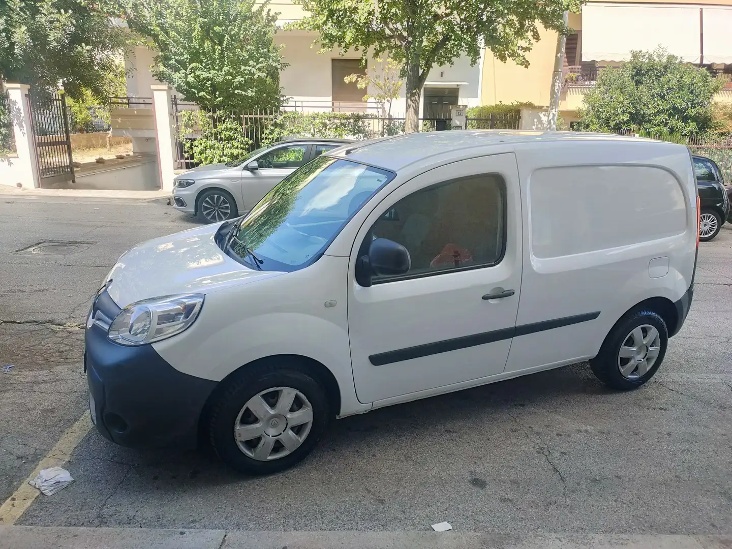 Renault Kangoo Z.E. 1.5 diesel 90bcv con coibentazione interna - 2