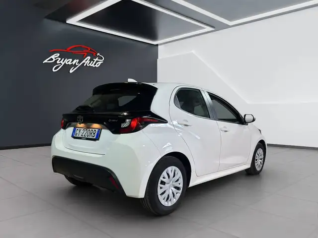 Toyota Yaris view 5