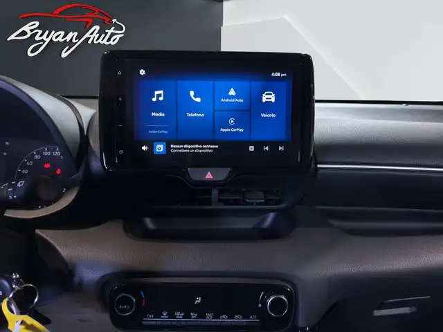 Toyota Yaris view 8