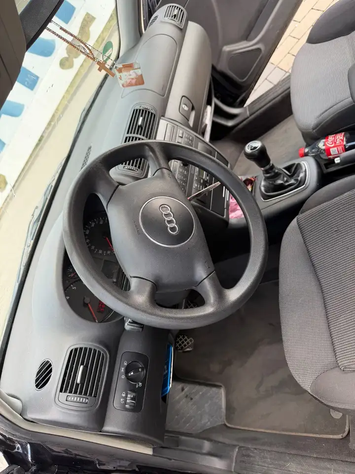 Audi A3 1.6 Attraction, foto 7