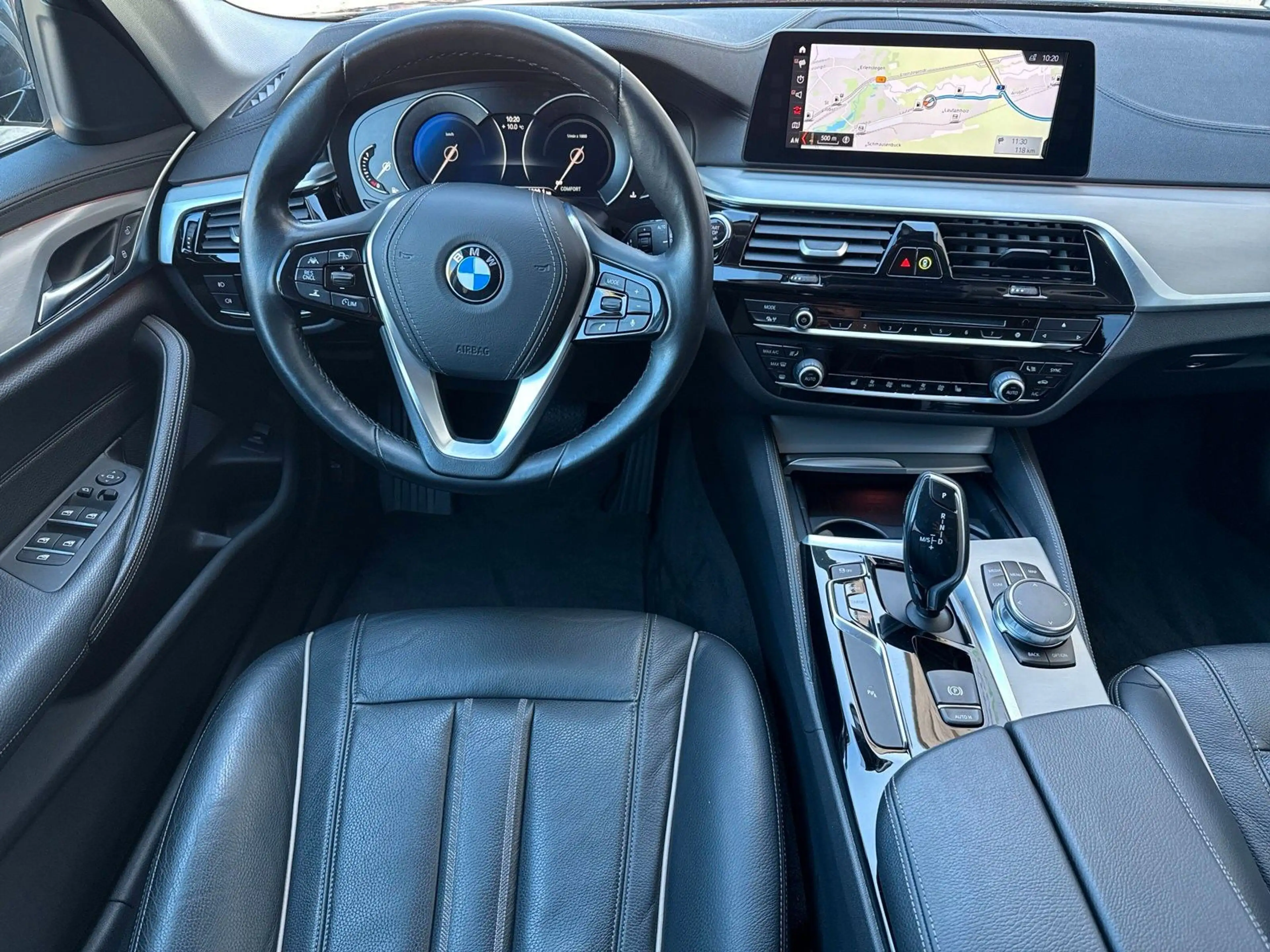 BMW 540 i Touring xDrive Luxury Line 8-FACH/SHZ — photo 11