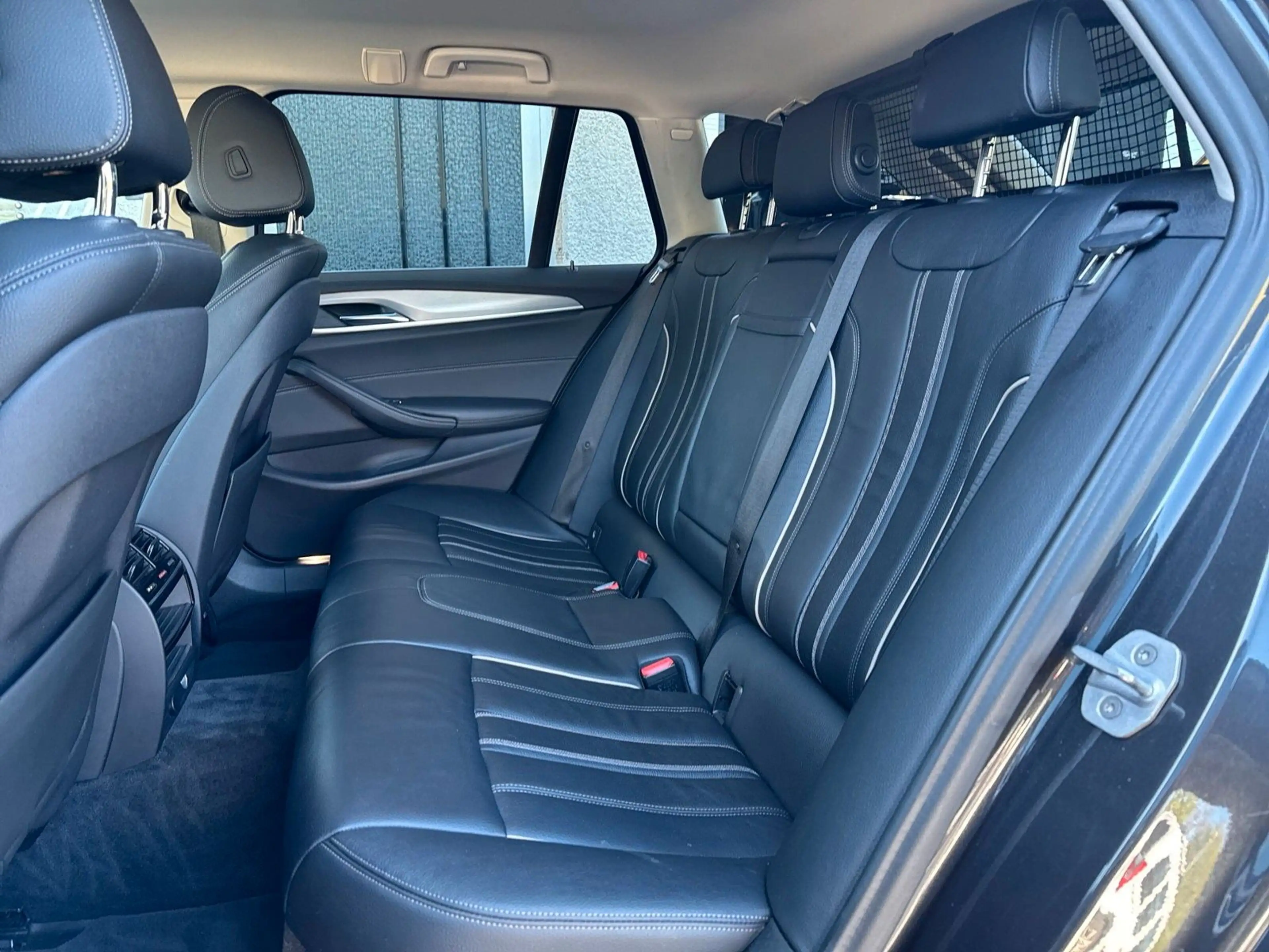 BMW 540 i Touring xDrive Luxury Line 8-FACH/SHZ — photo 21