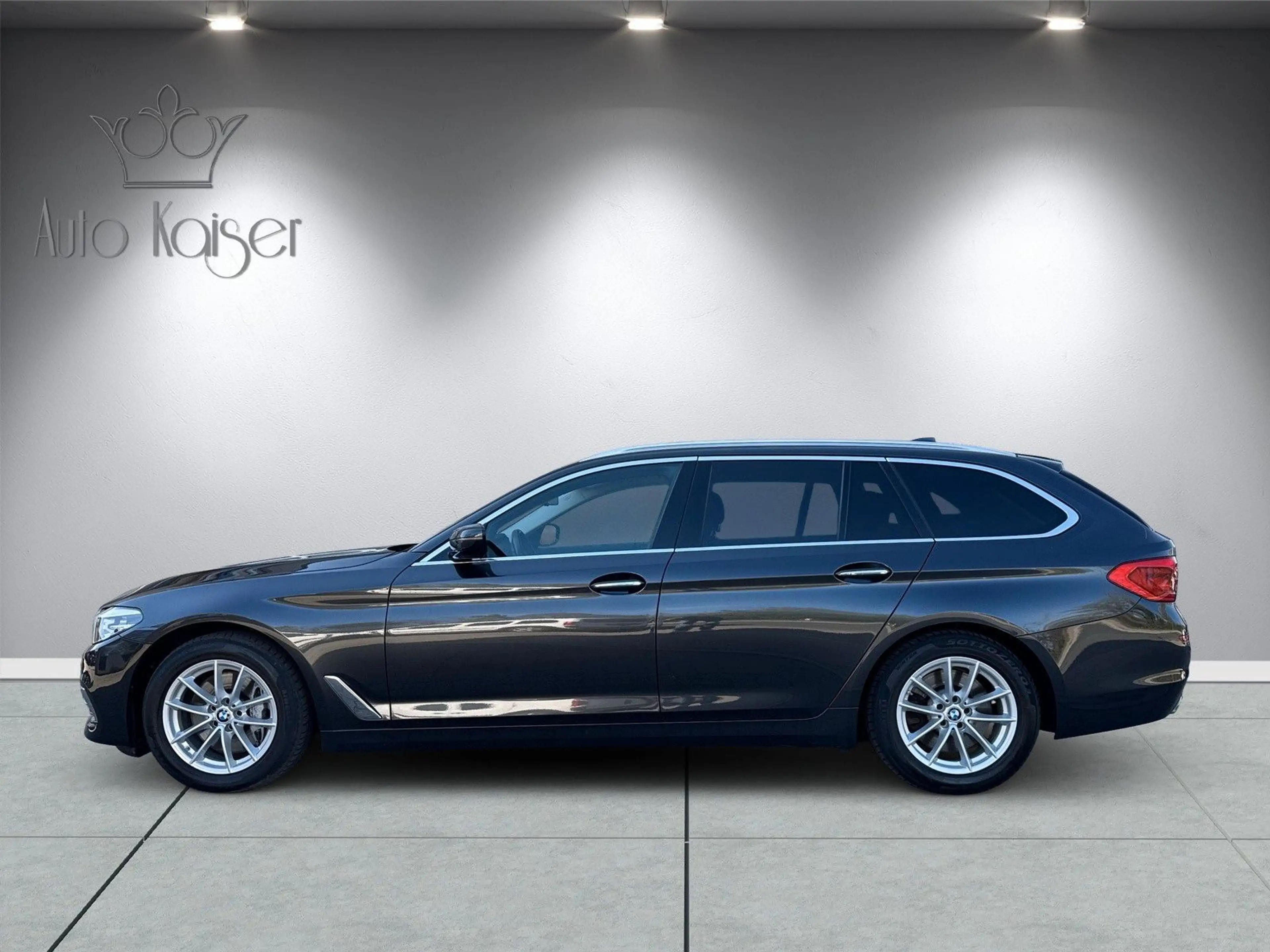 BMW 540 i Touring xDrive Luxury Line 8-FACH/SHZ — photo 5