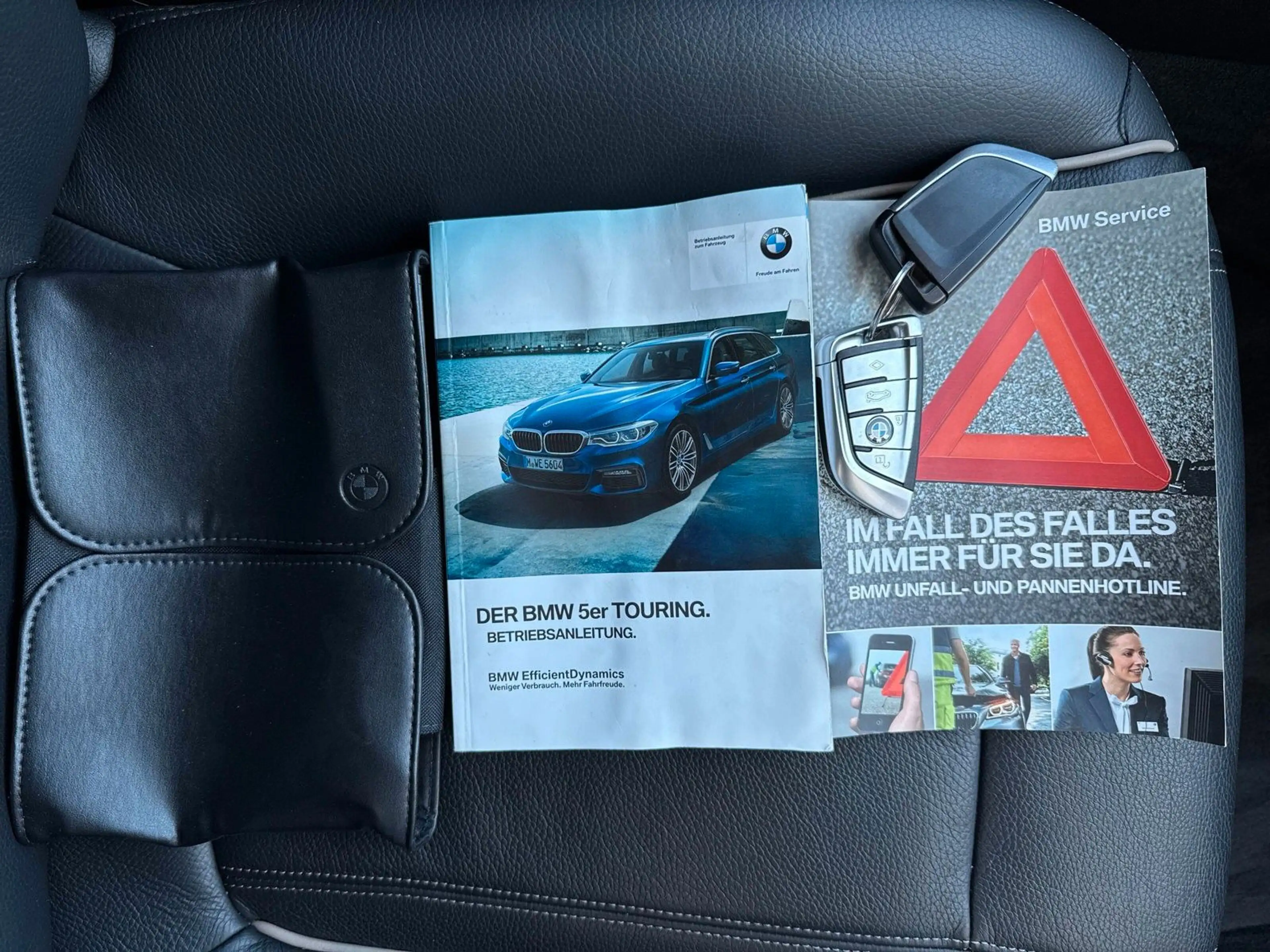 BMW 540 i Touring xDrive Luxury Line 8-FACH/SHZ — photo 22